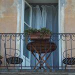 Kleinen Balkon gestalten: Effektive Ideen für mehr Raumgefühl auf wenigen Quadratmetern 1 esther heidsiek schmitten aJvAWQ989t0 unsplash
