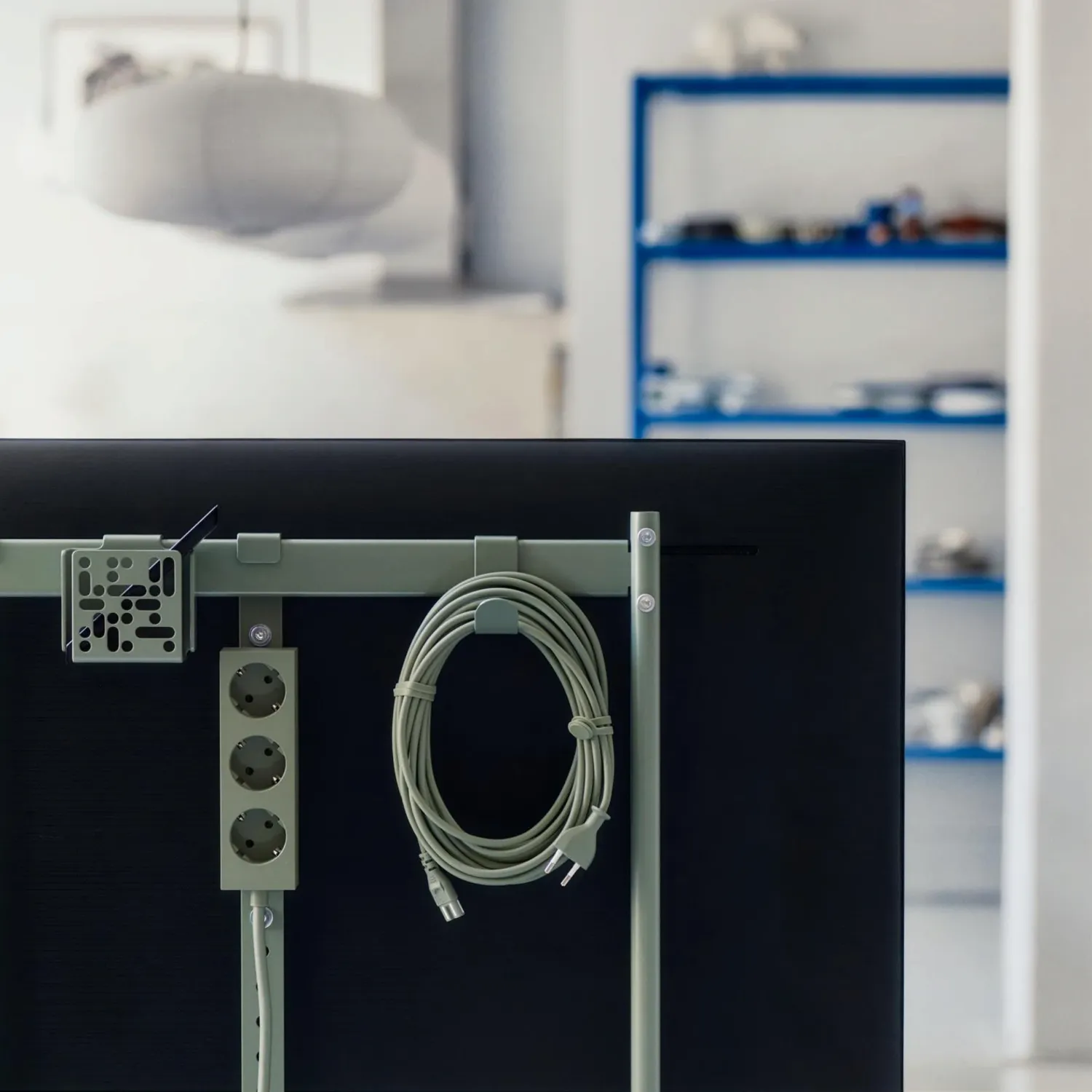 Pedestal - Hook Mount apricot
