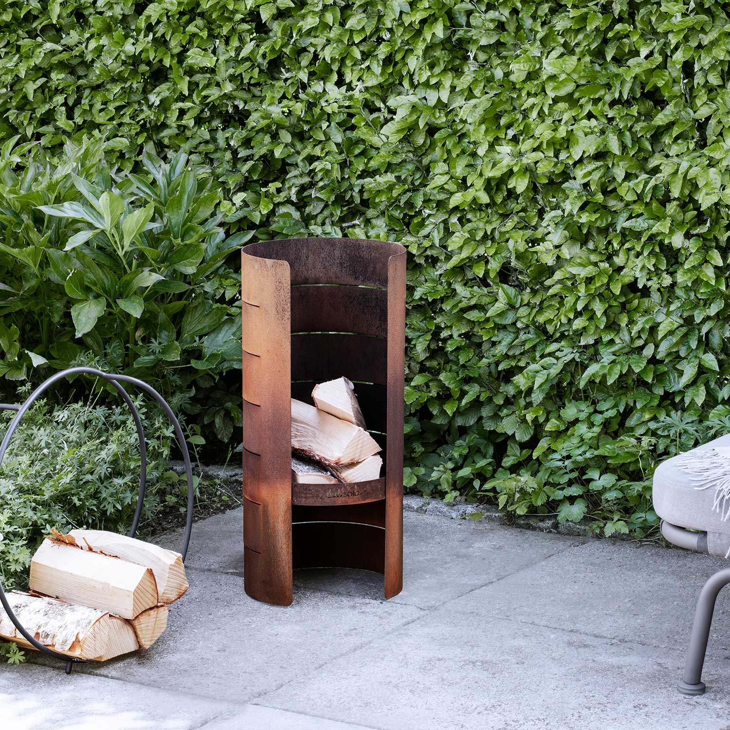 firecylinder gartenkamin auf terrasse eva solo 78664