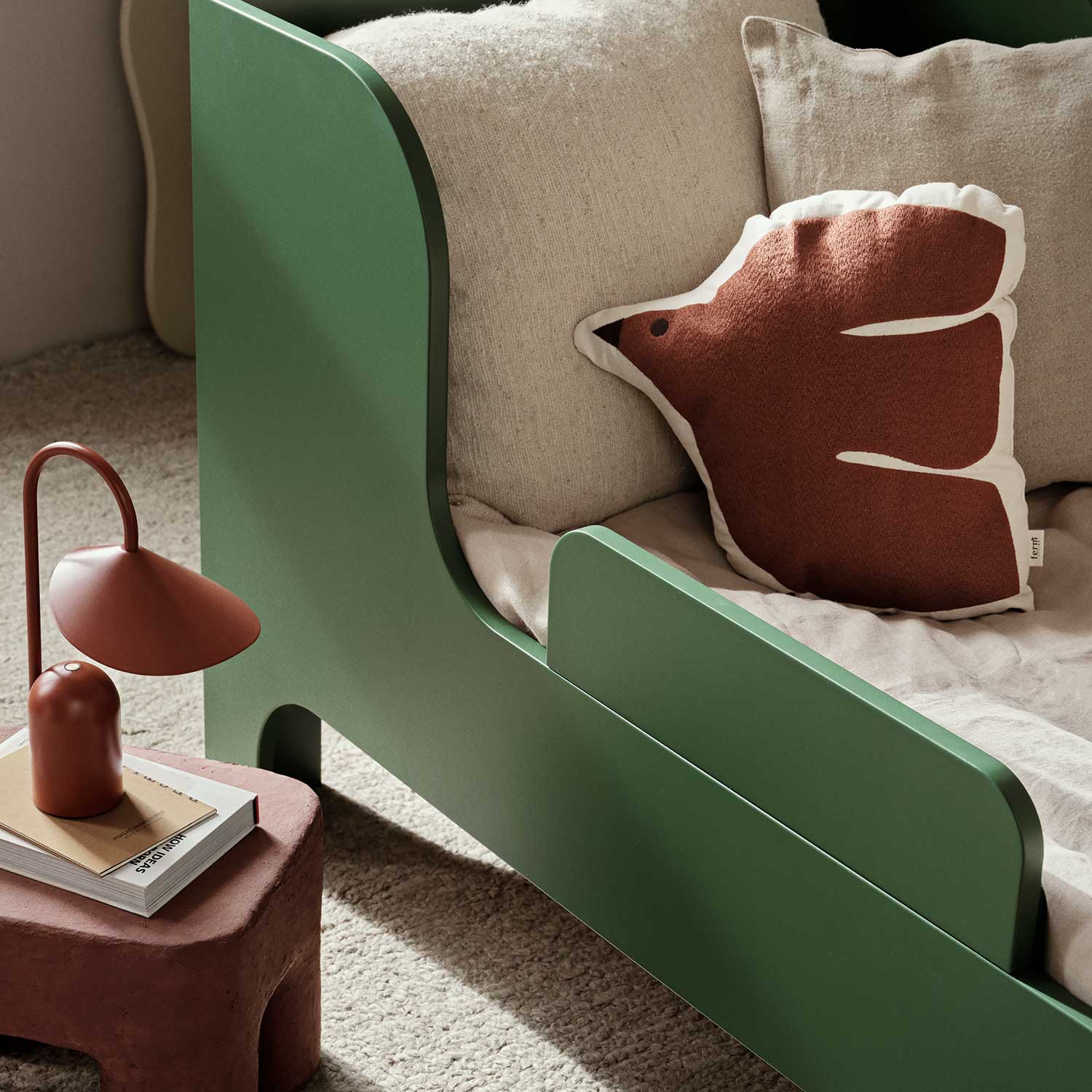 fermLiving Tischleuchte tragbar Arum 100999