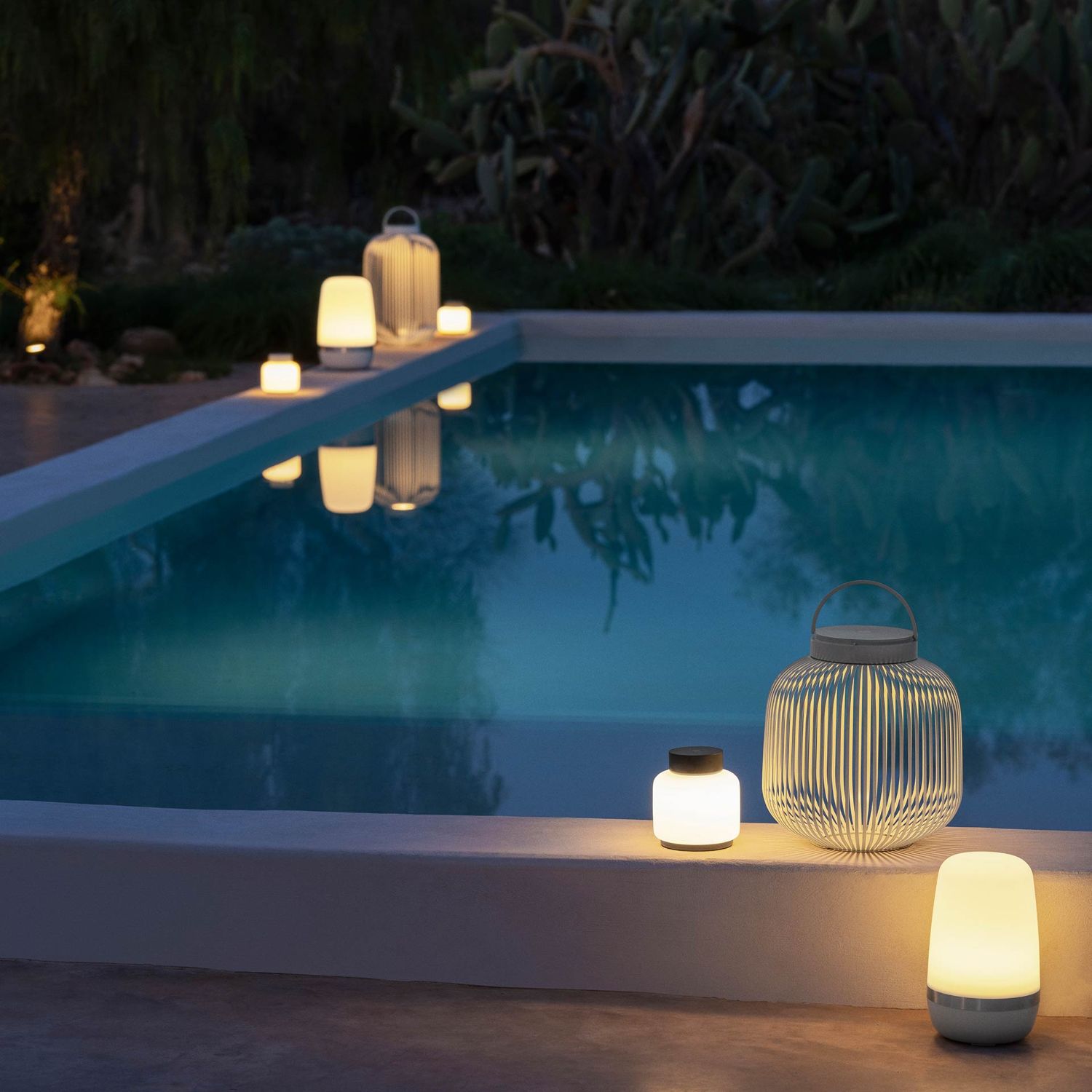 blomus - FAWN LED Outdoor Leuchte silk gray