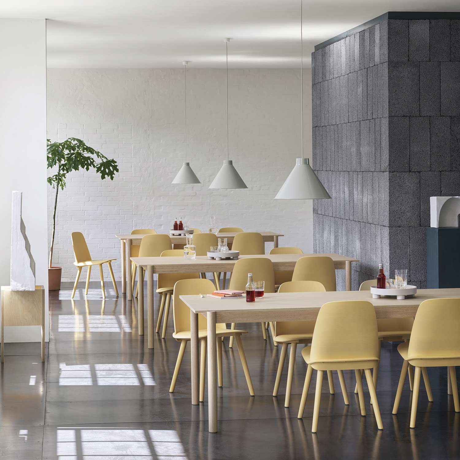 muuto top pendant leuchte ambiente grau esszimmer 84690