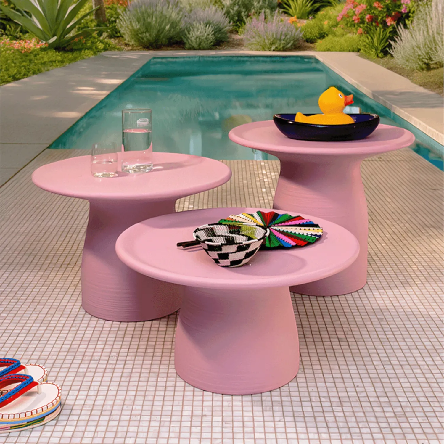 Qeeboo - Totino 1 Beistelltisch H 47 cm pink