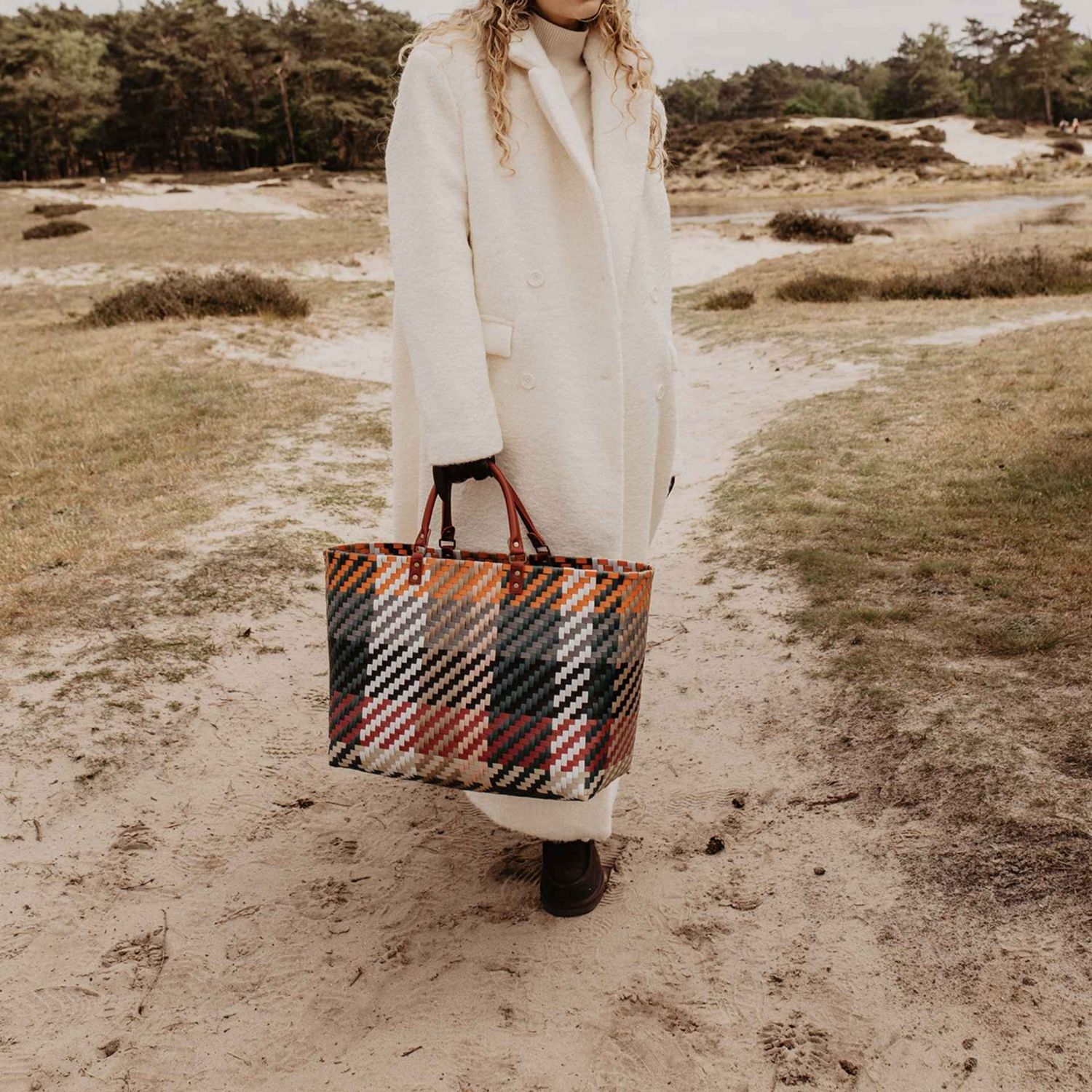 Handed By - Prescott Shopper ruby red mix