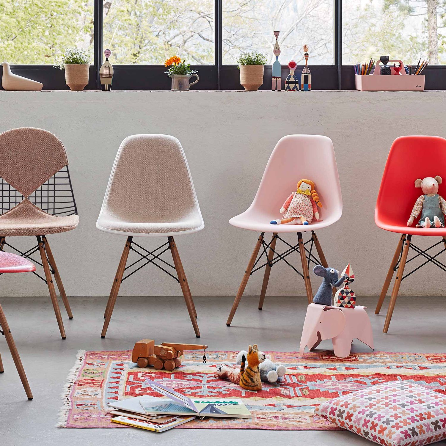 Vitra - Eames Elephant RE small zartrosé