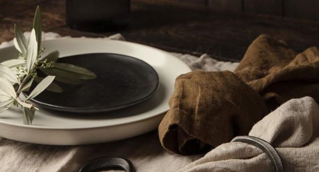 Ferm Living Teller Sekki Teller dekorativ auf Tisch
