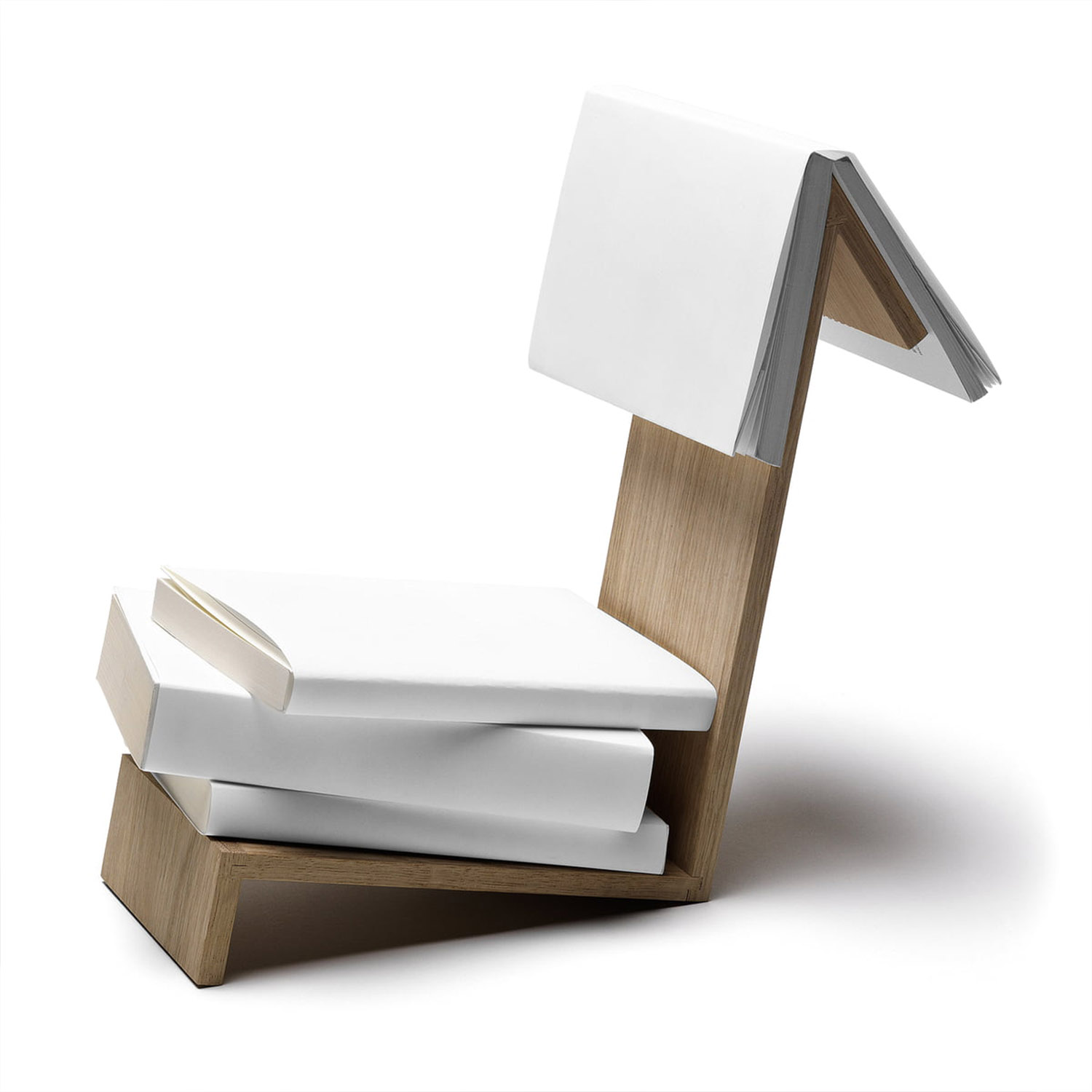 side by side Buchablage Lesezeichen Eiche mit Buechern