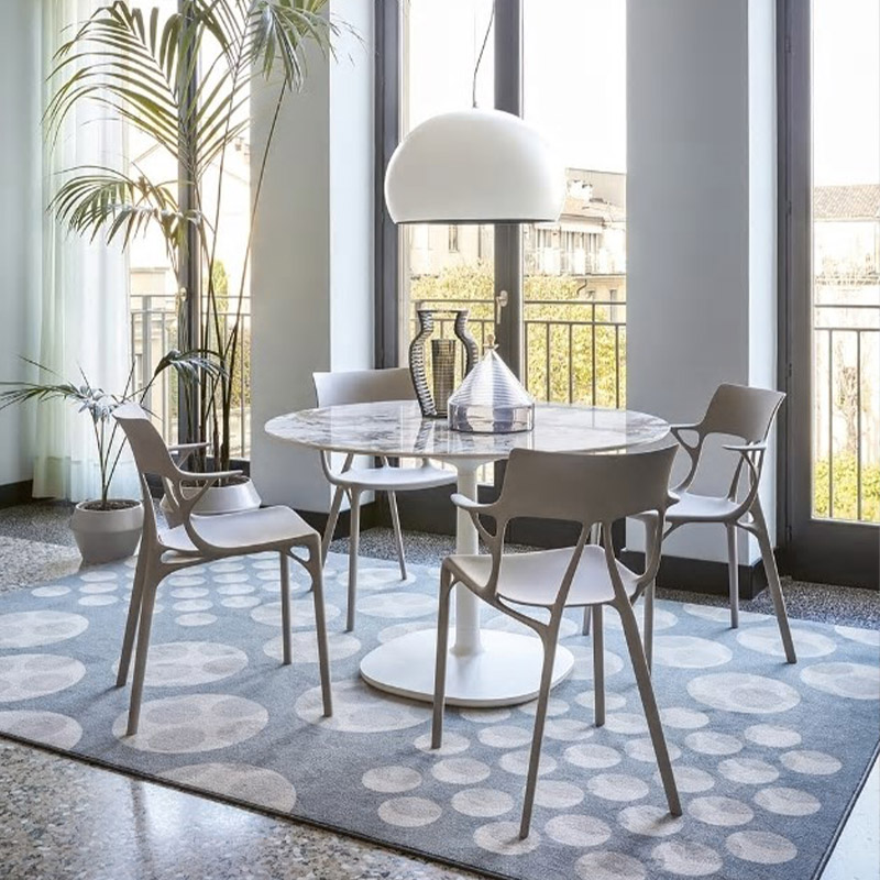 ai armlehnenstuehle weiss kartell 50536