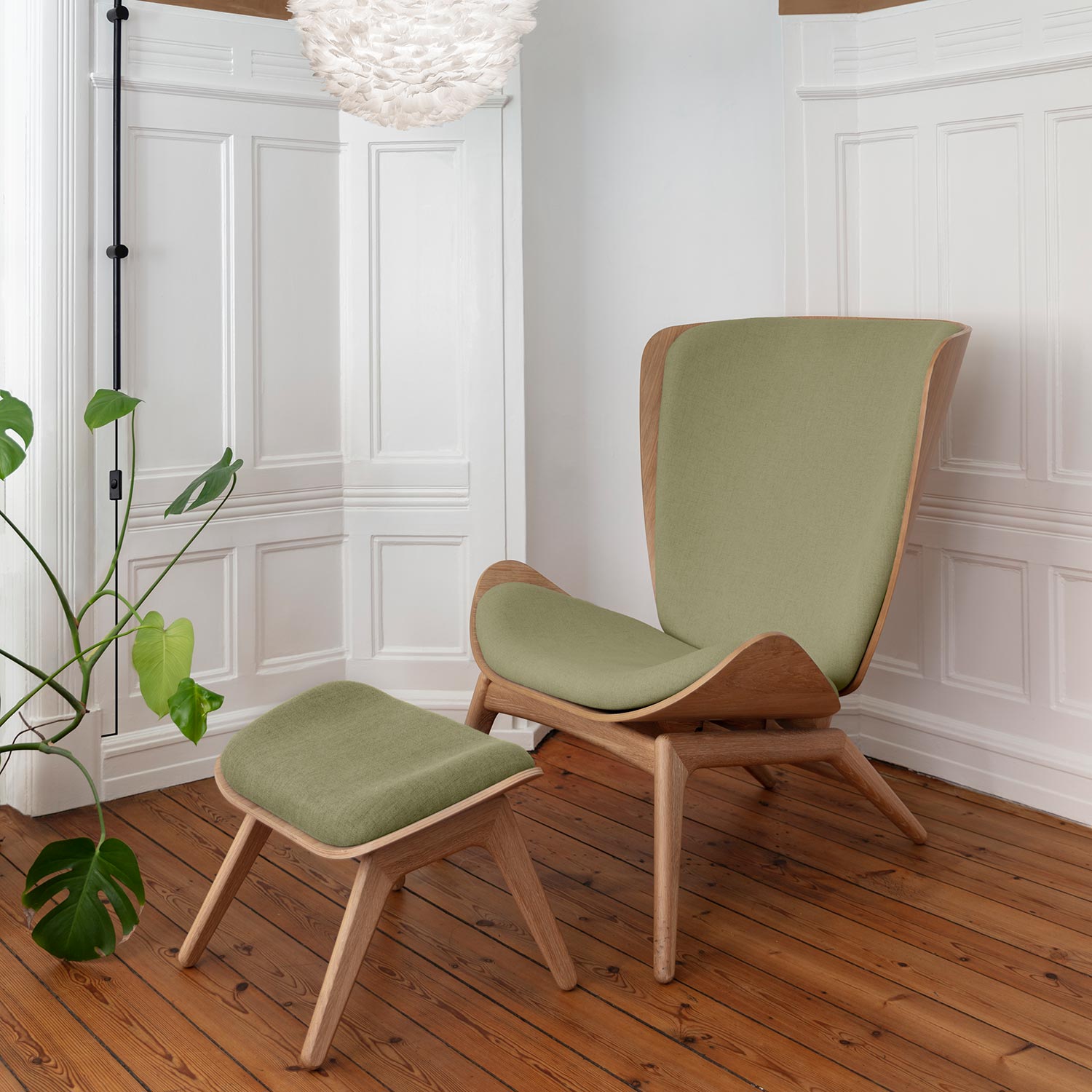 umage the reader ottoman mit reader spring green 59227