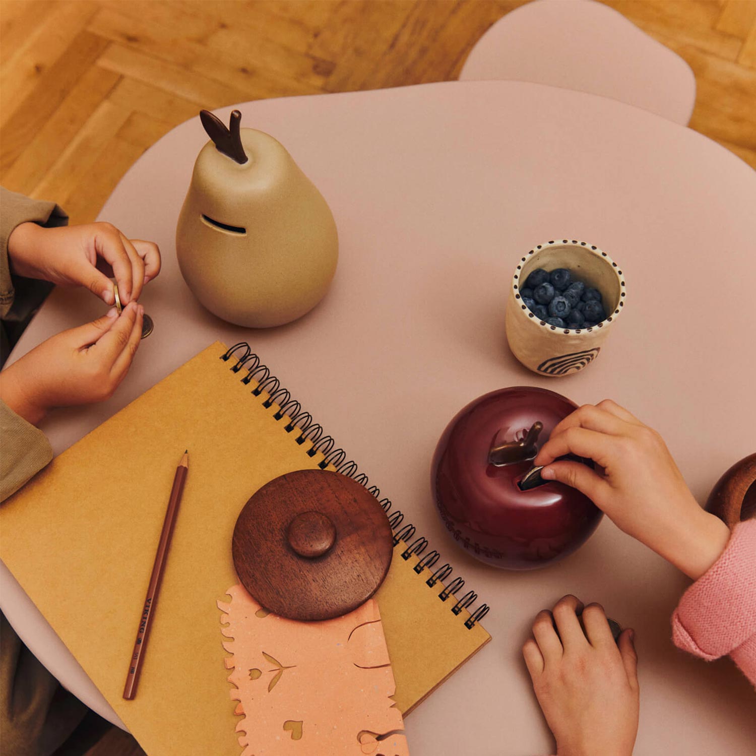 Ferm Living - Pear Spardose kaschmir