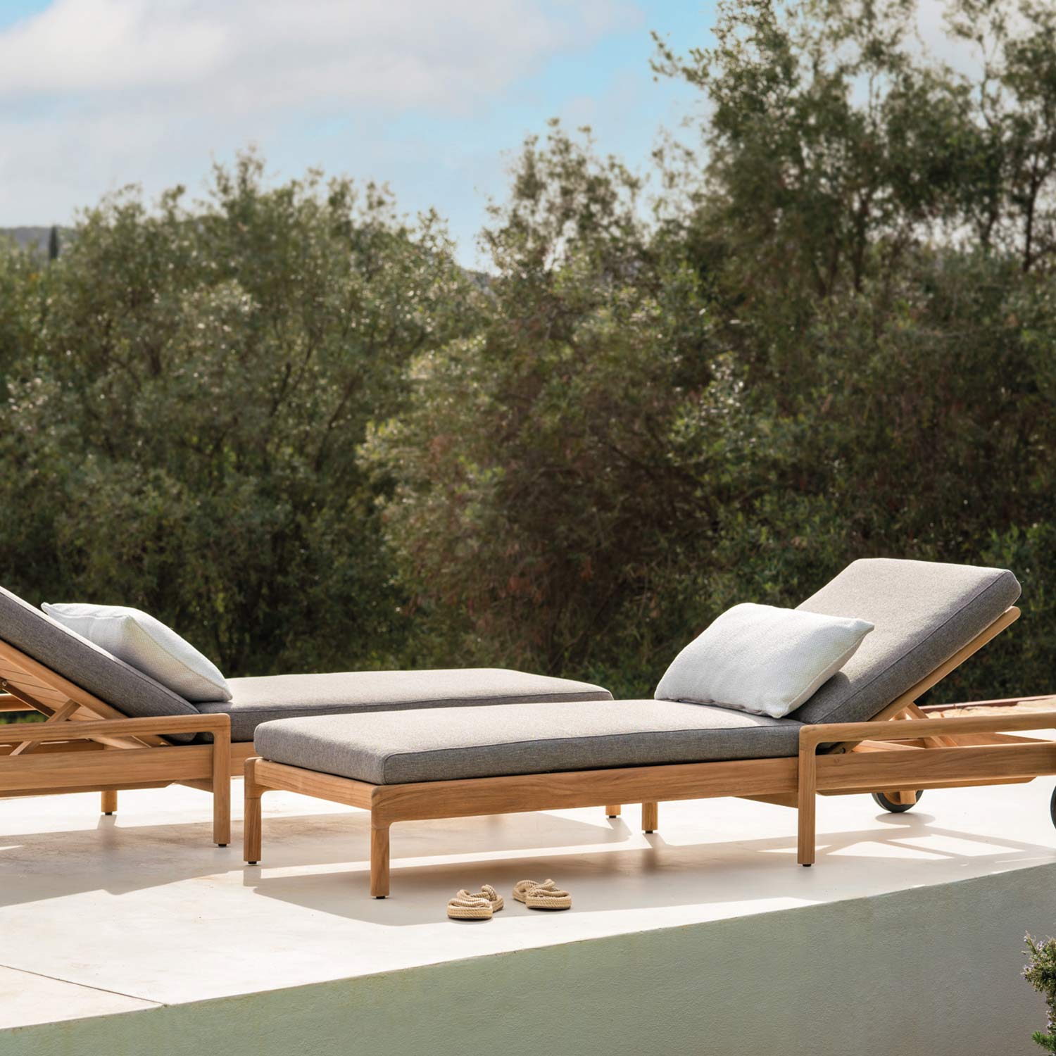 ethnicraft outdoorkissen boucle white poolliege ambiente 87974