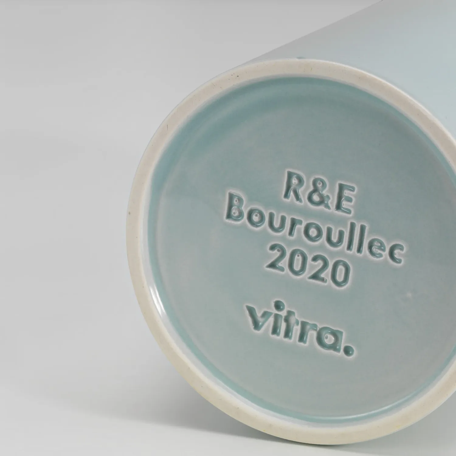 Vitra - Découpage Vase Feuille