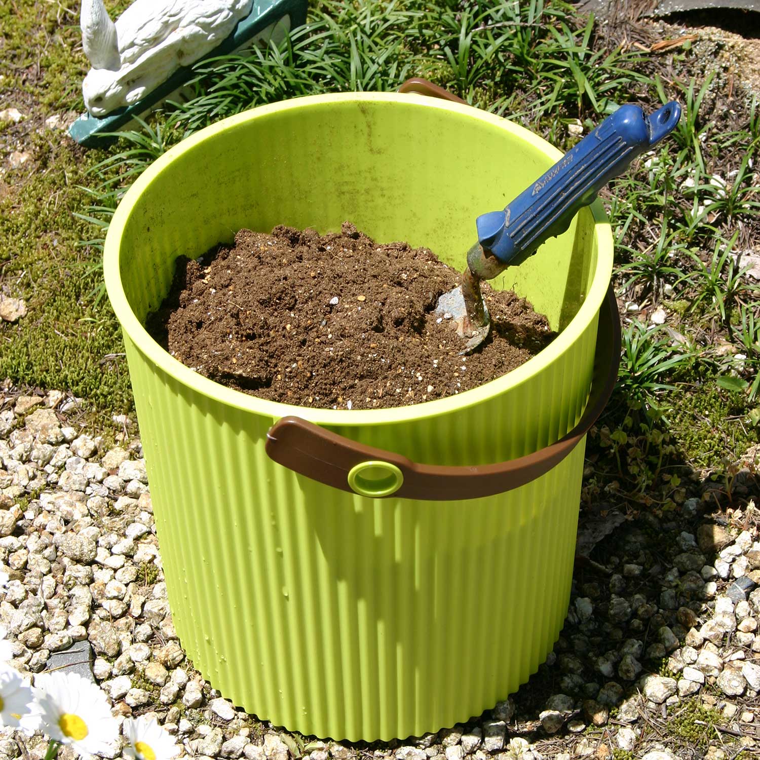 Hachiman - Omnioutil Eimer mit Deckel 10 l flamingo