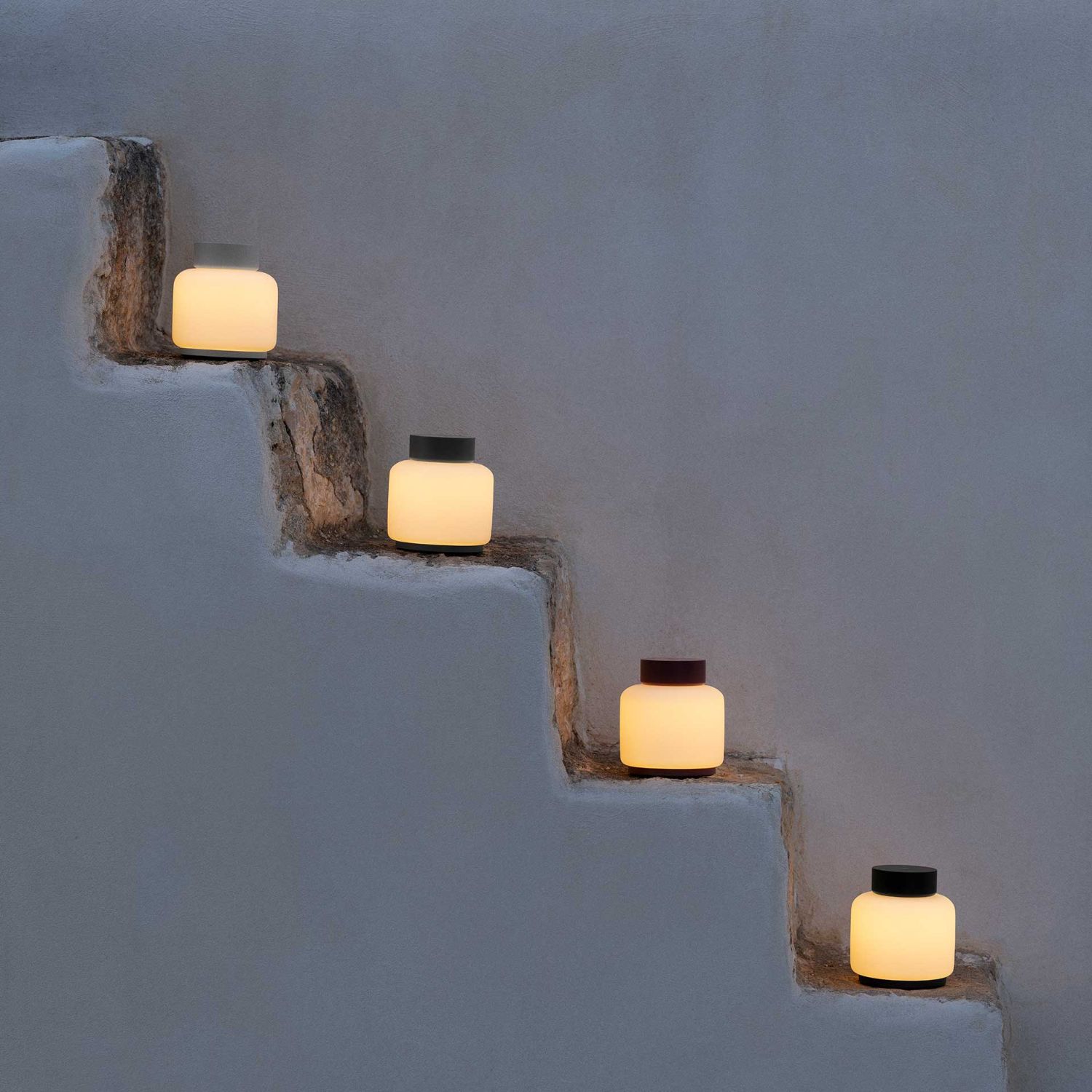 blomus - FAWN LED Outdoor Leuchte silk gray