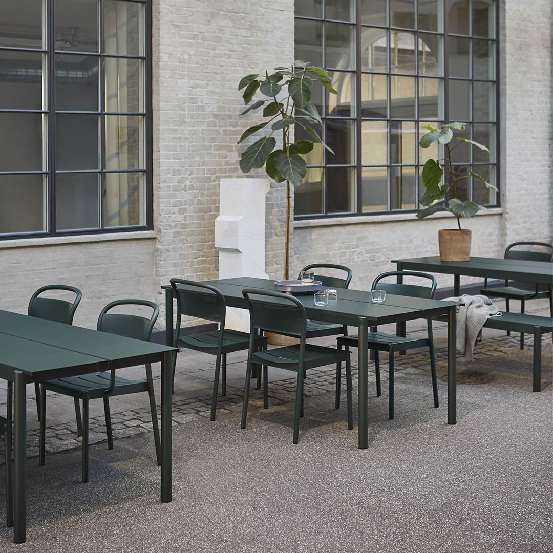 muuto linear steel table gartentisch dark green 65445