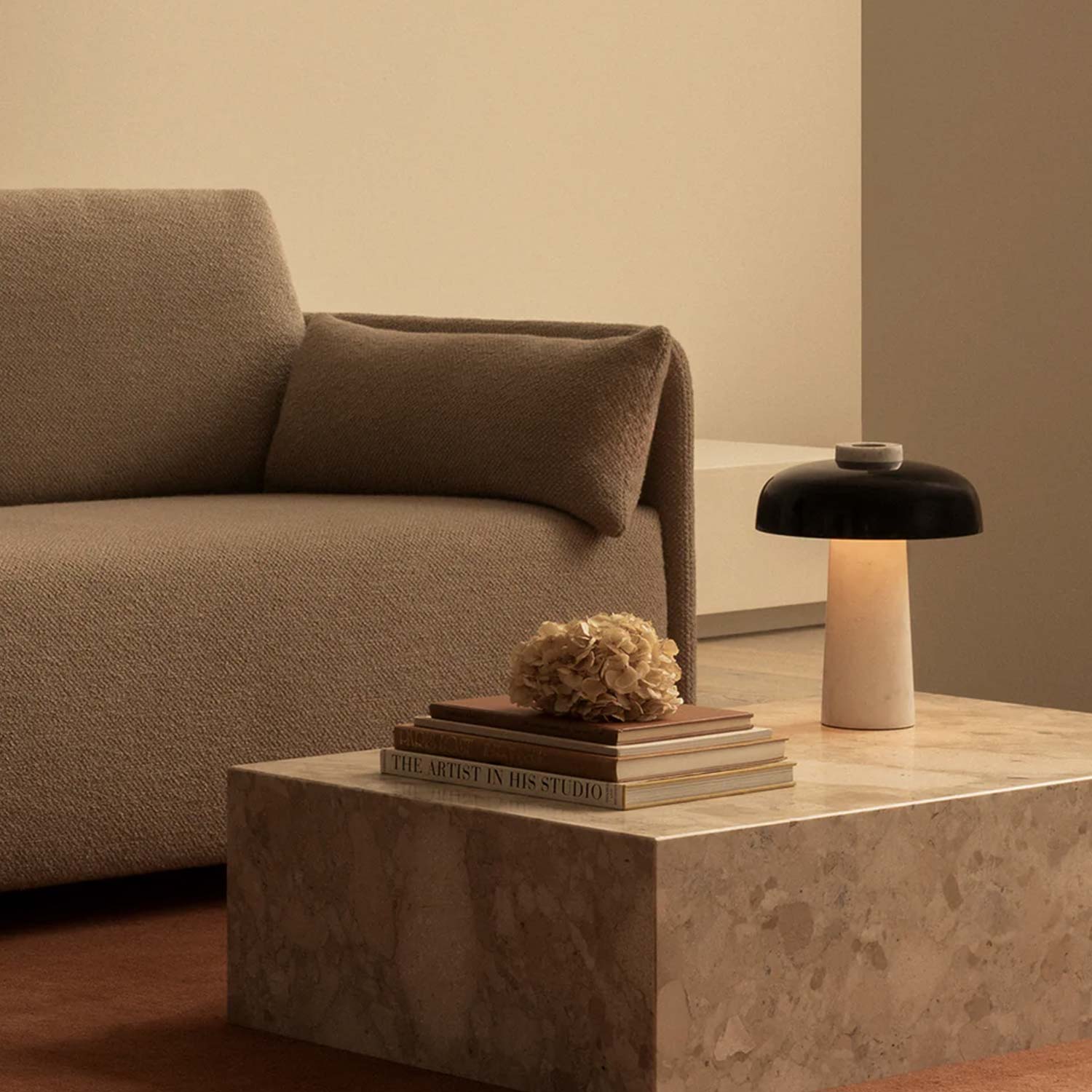 Audo - Plinth Podium cube sand
