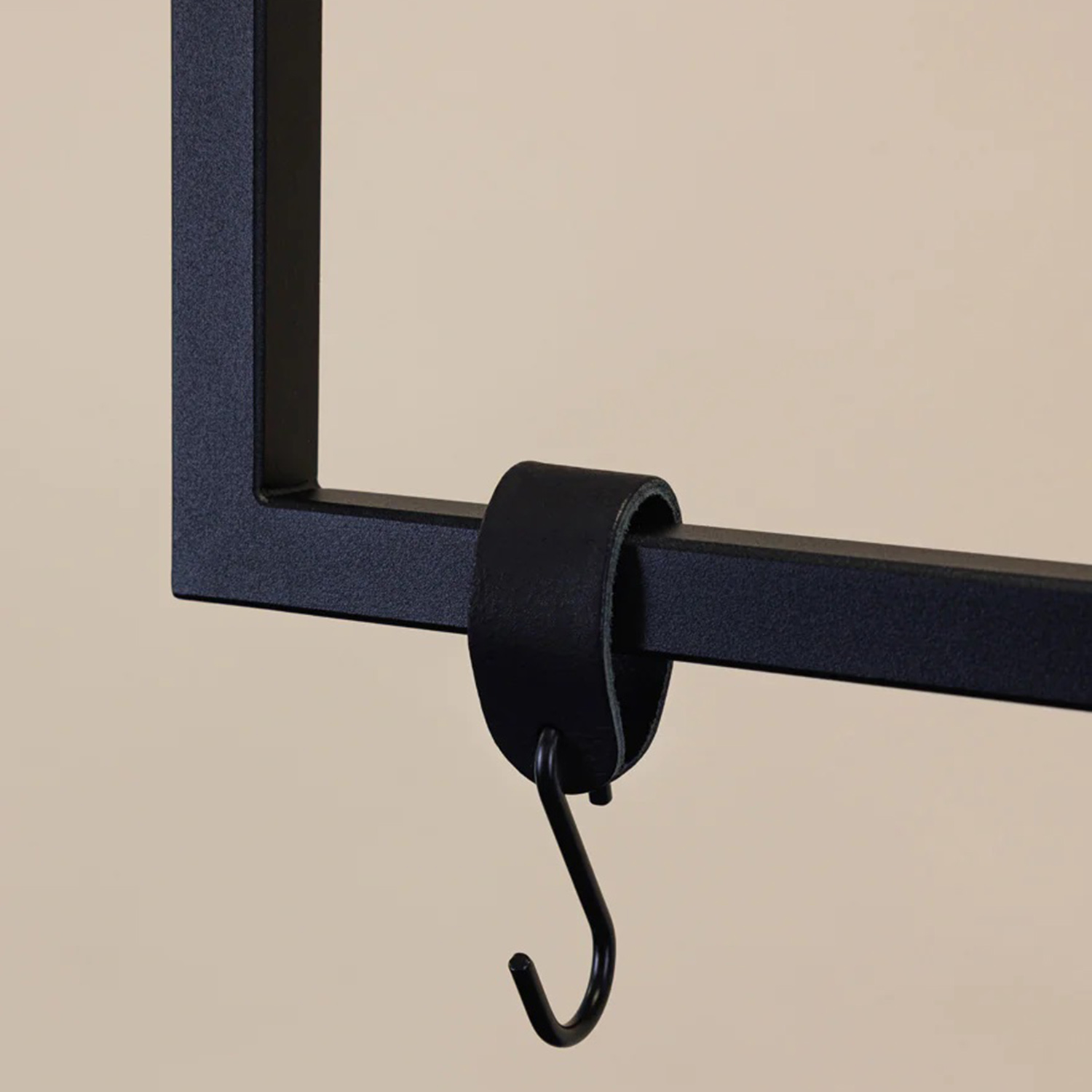 metallbude leder s haken schwarz 96708