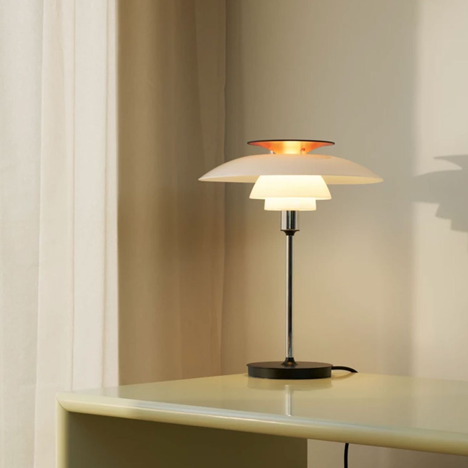 Louis Poulsen - PH 80 Tischleuchte opal weiß/verchromt