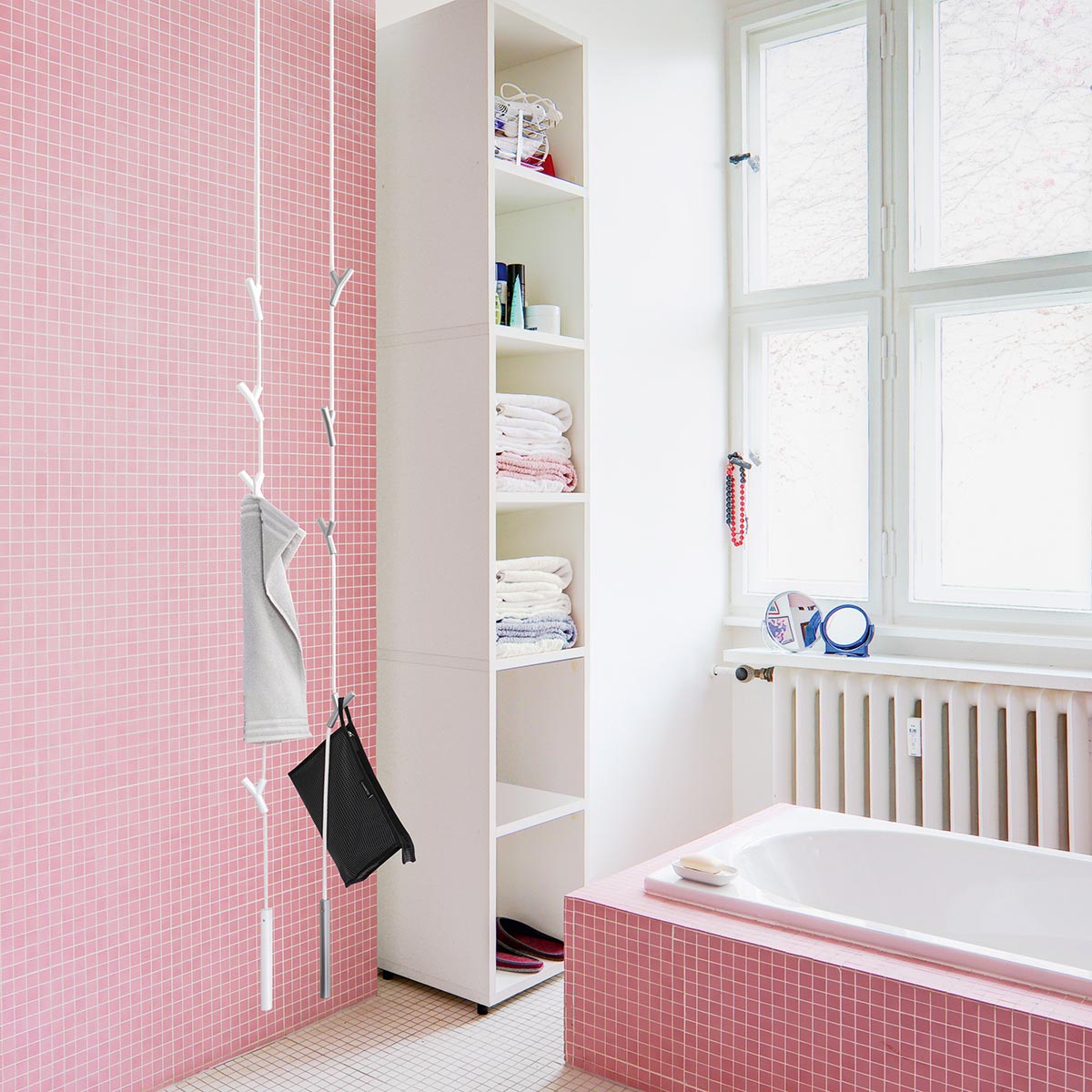 AUTHENTICS- Wardrope Garderobe weiß / weiß