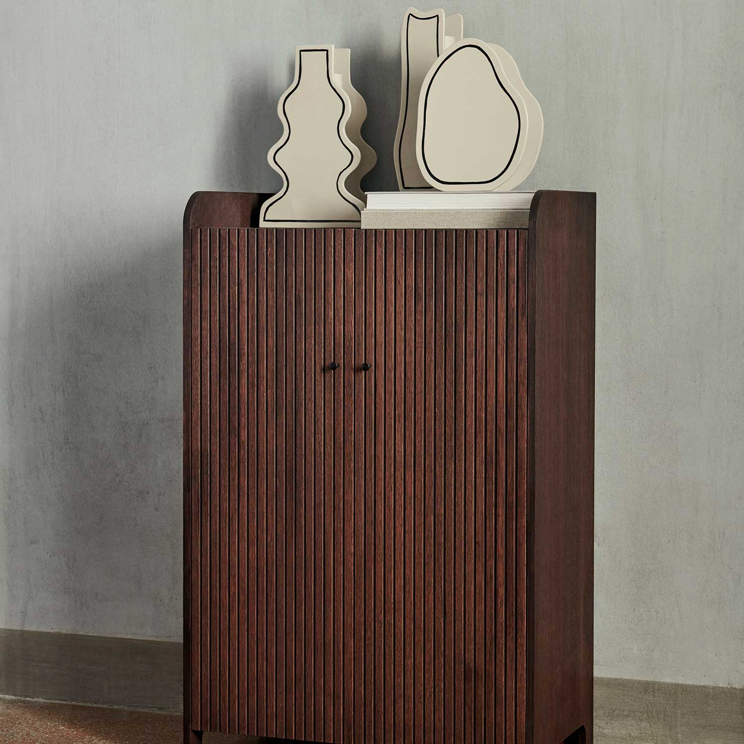 ferm living sill schrank klein ablage vasen 91359