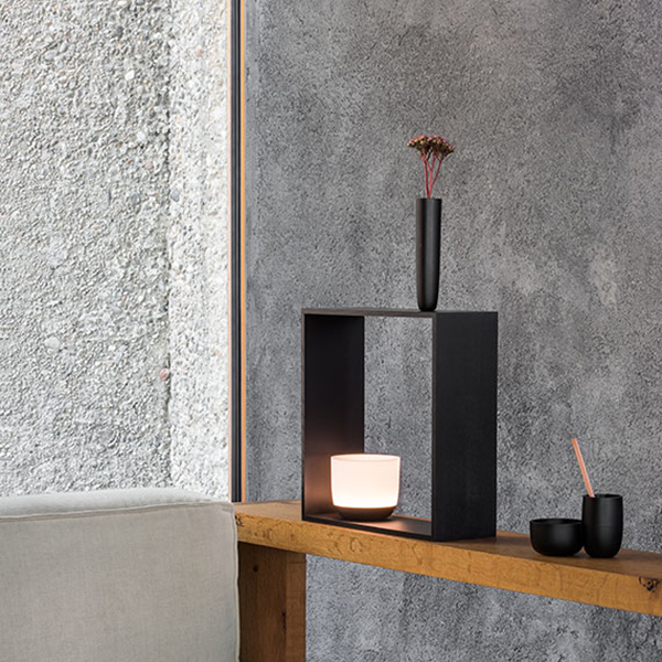 flos gaku wireless table schwarz 2