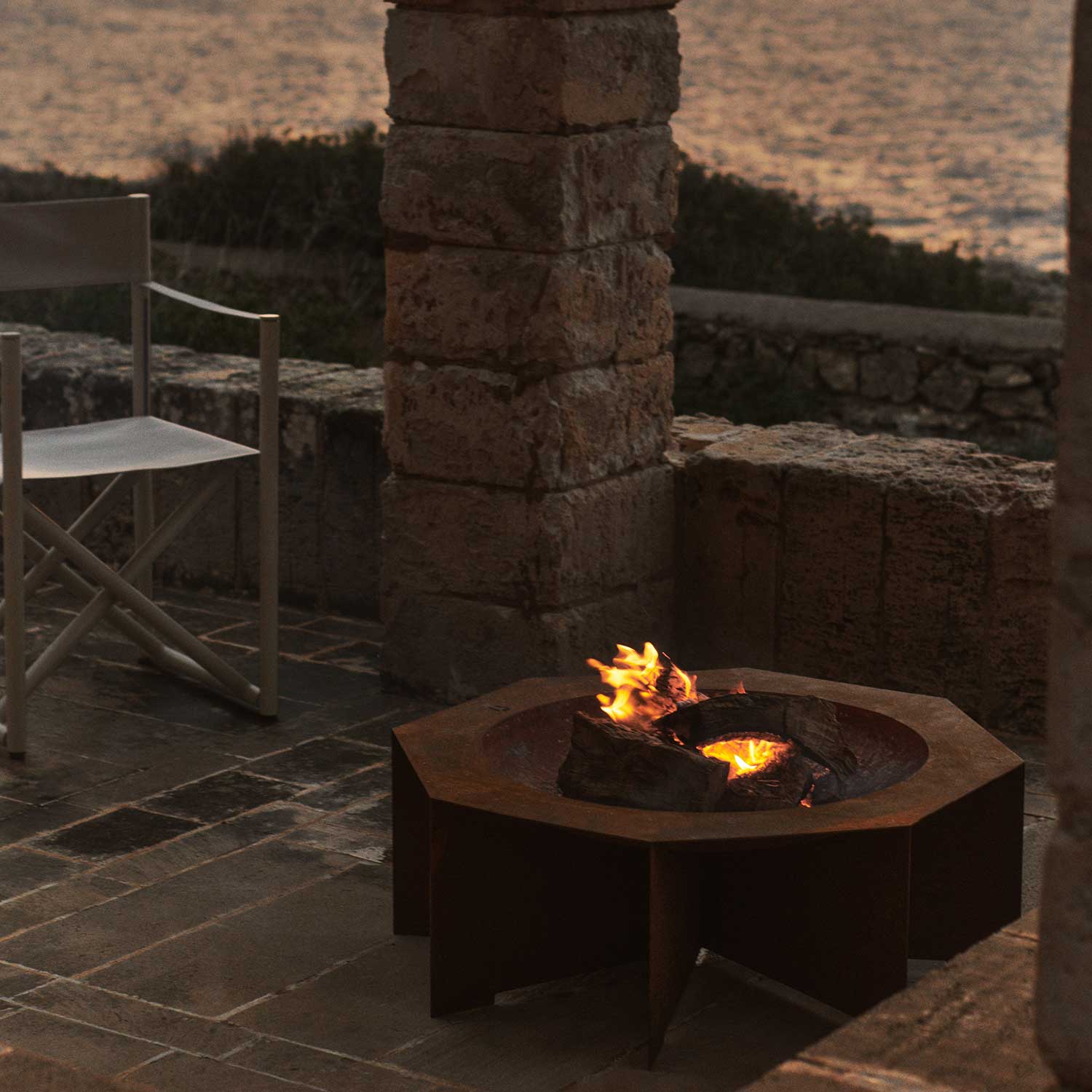 Ferm Living - Otte Feuerstelle