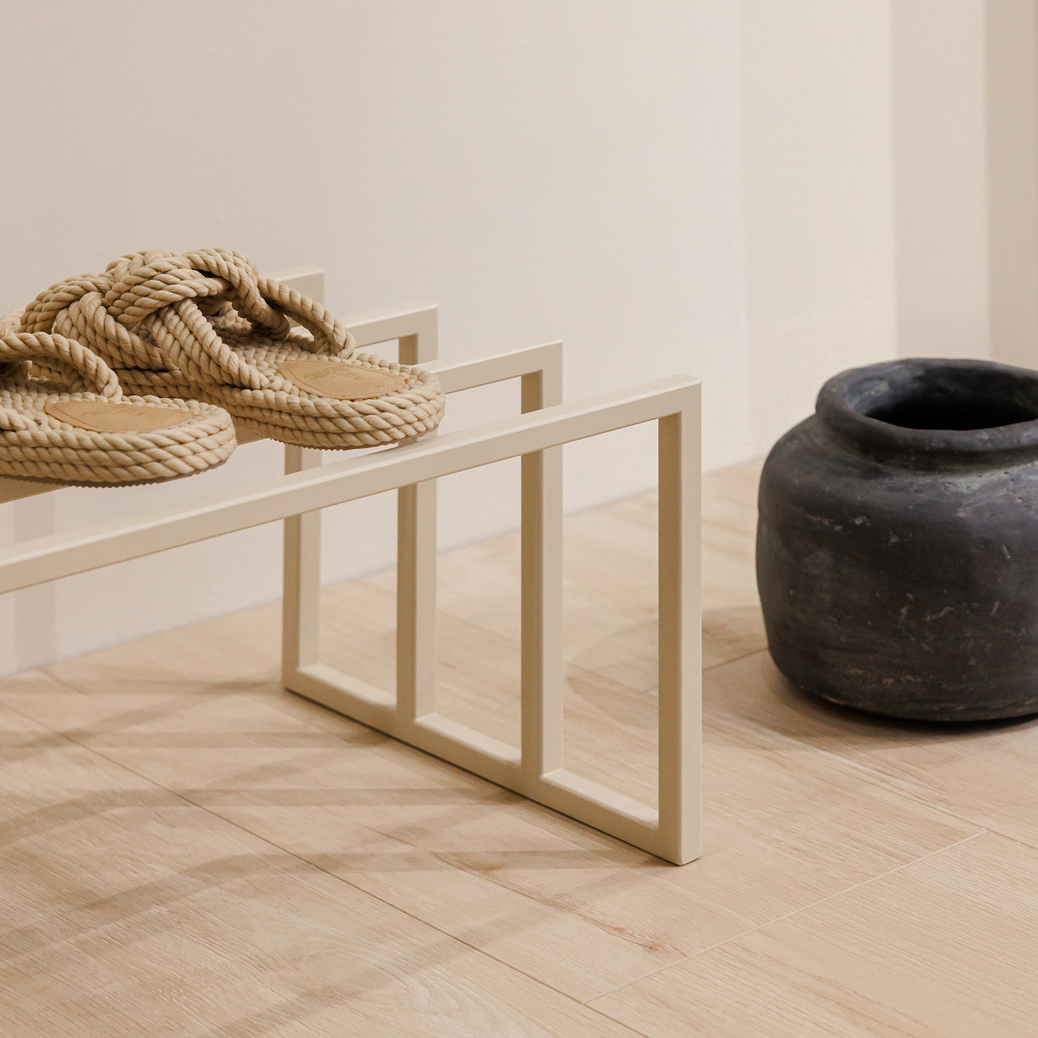 metallbude bovi schuhregal cashew close up 96746