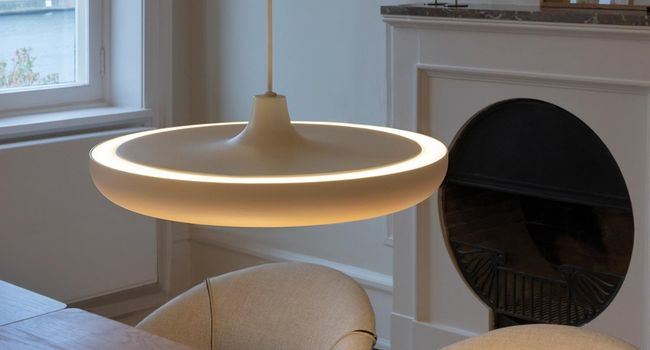 UMAGE Pendelleuchte Cassini Pendelleuchte über Esstisch