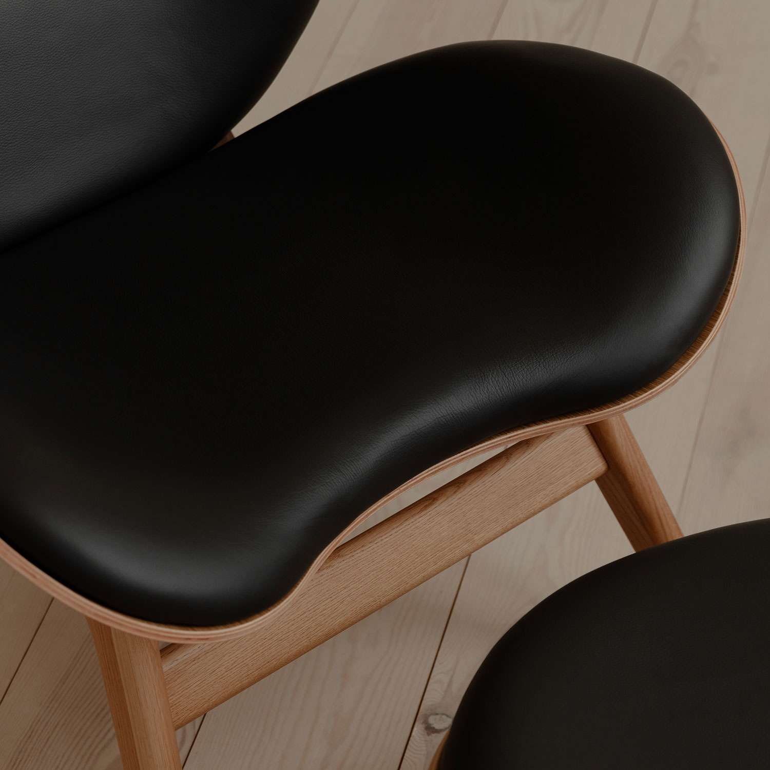 umage leder schwarz eiche a conversation piece 100786