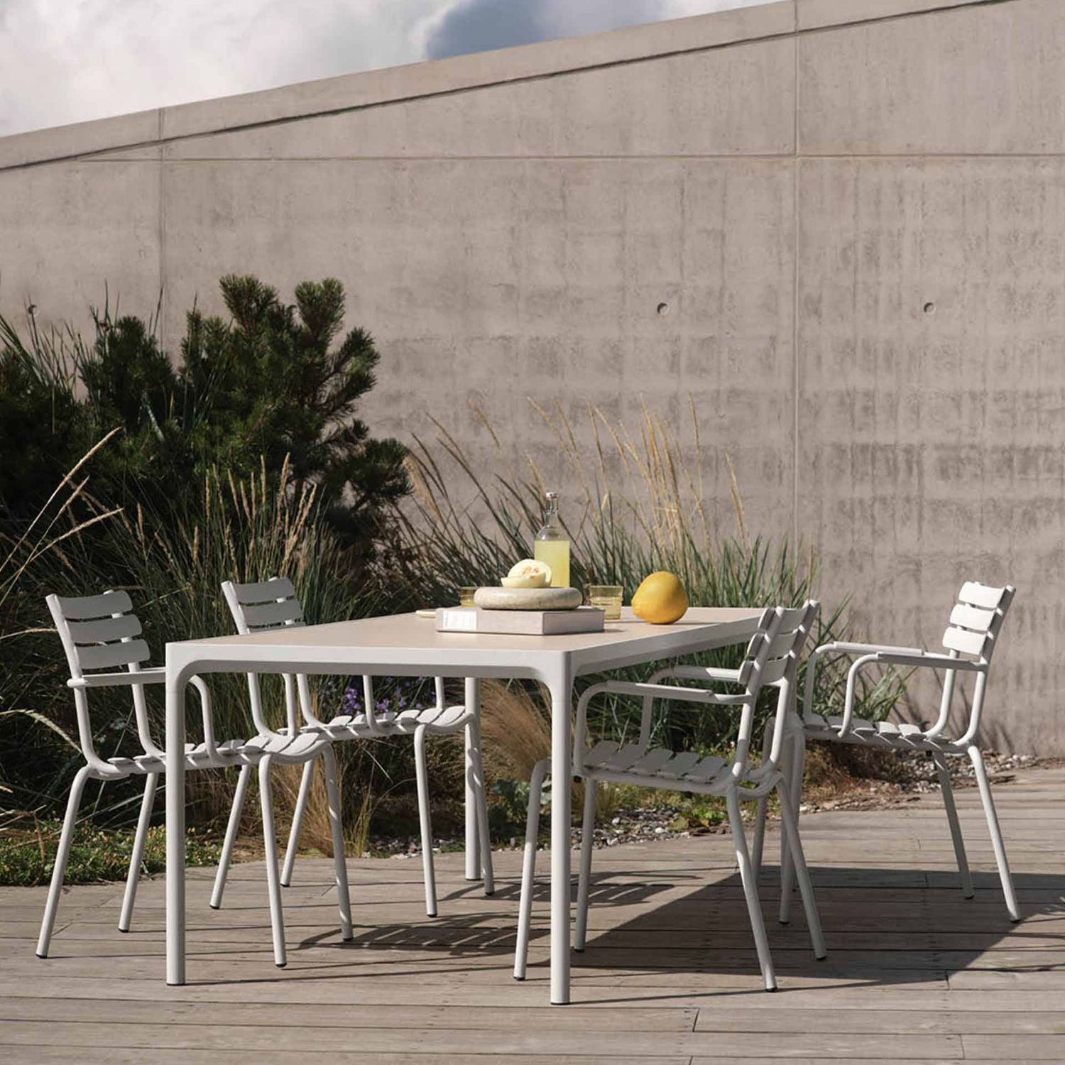 HOUE - Four Ceramic Tisch 160x90 cm shell