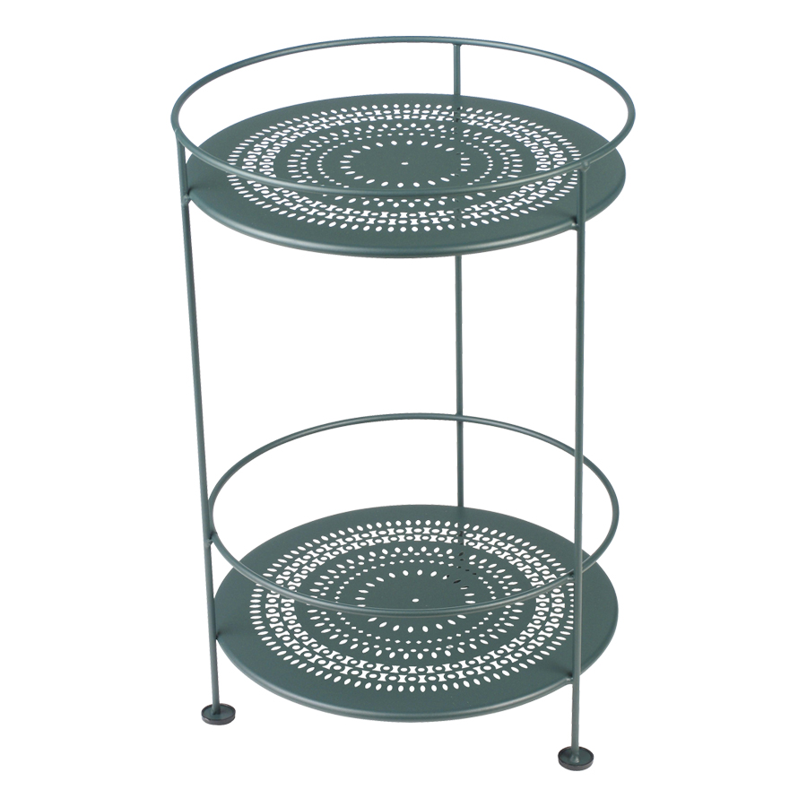 fermob guinguette tisch perfo zederngruen 64717