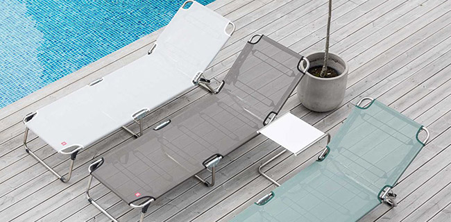 FIAM Amigo Sonnenliege in drei Farben am Pool