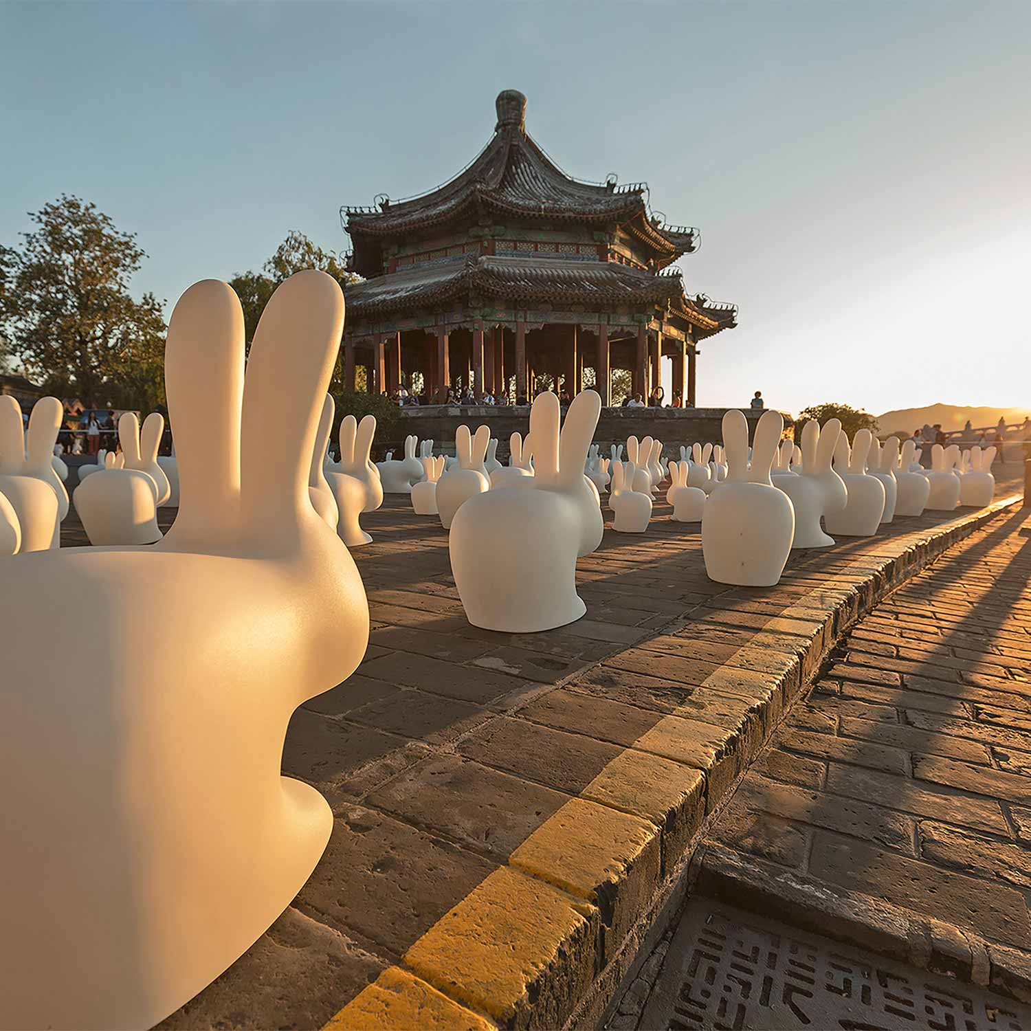 qeeboo rabbit leuchte gross outdoor 97585