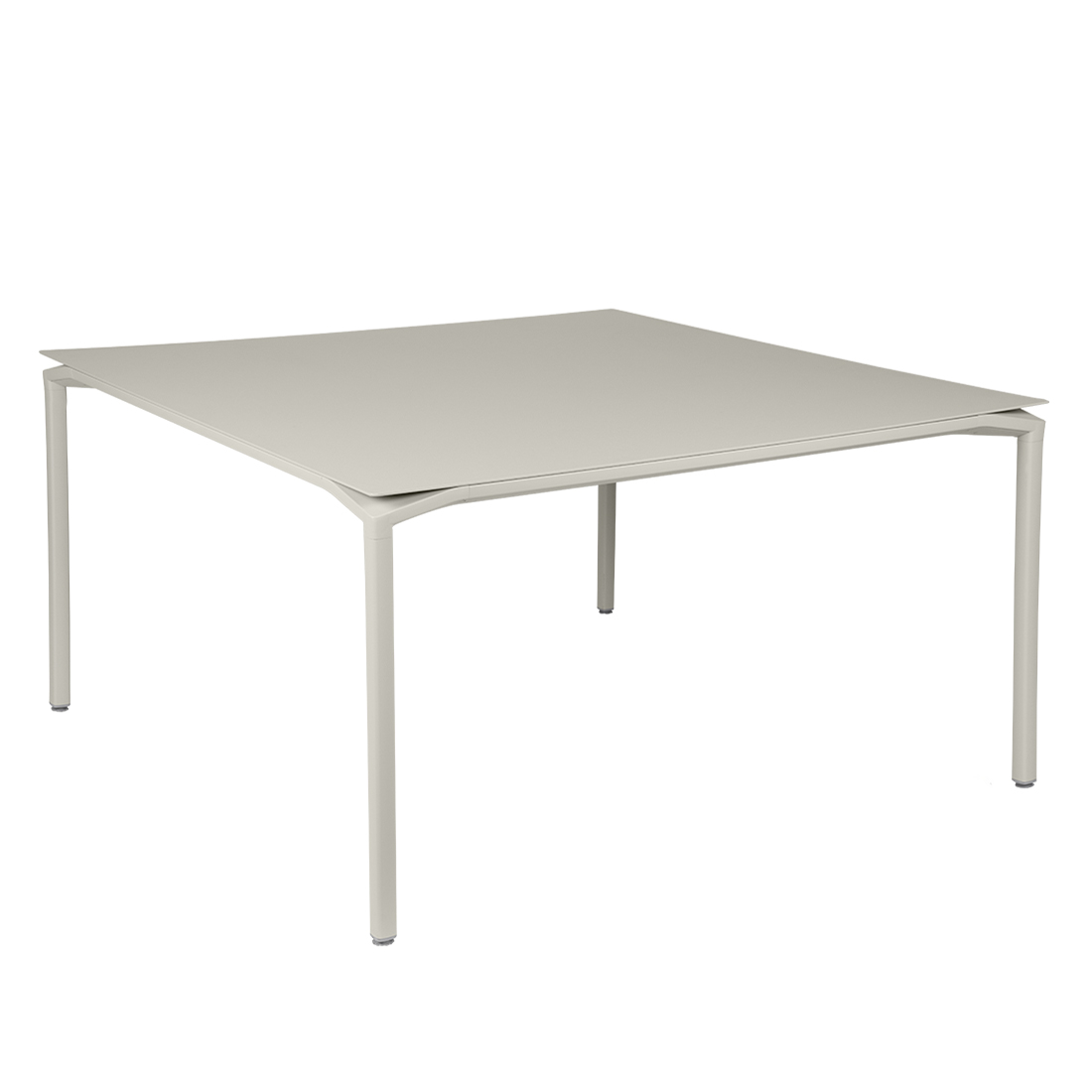 fermob calvi tisch 140x140 lehmgrau A5 77892