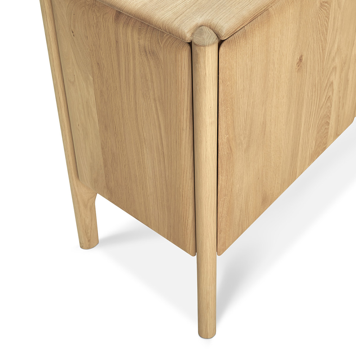 ethnicraft Pl Anrichte drei tueren 51319 detail 98473