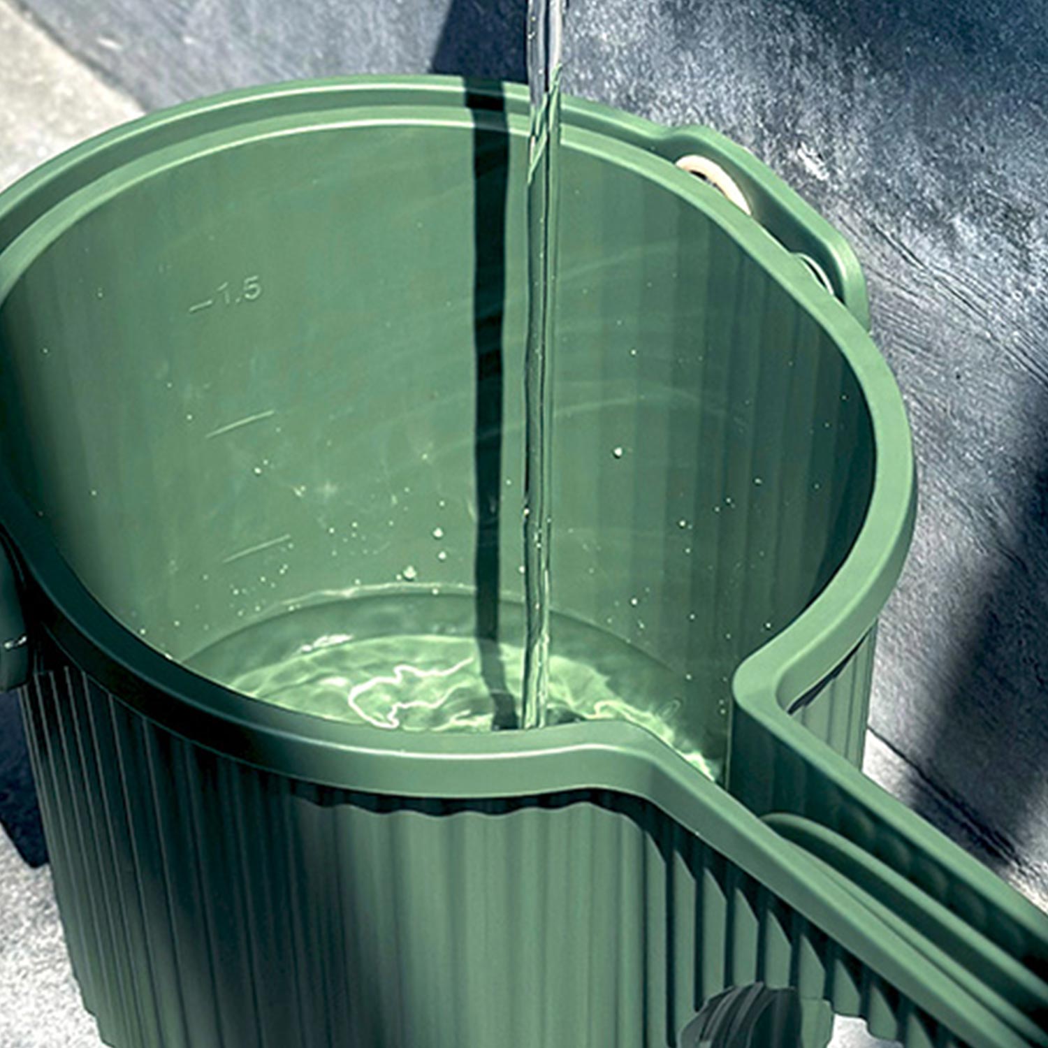 Hachiman - Garden Beetle Gießkanne 5 Liter weiß