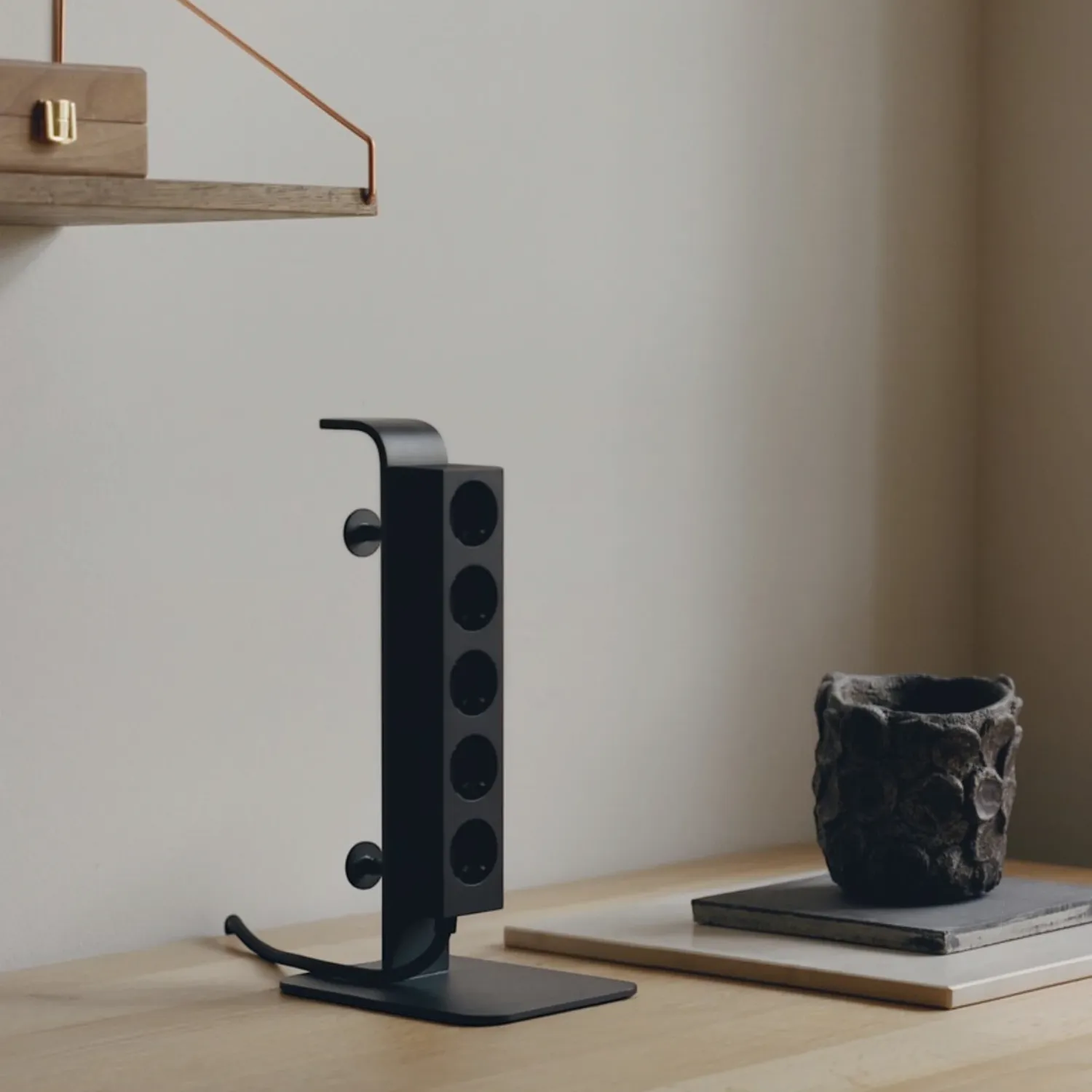 Pedestal - Power Beam 2 m bubble gum