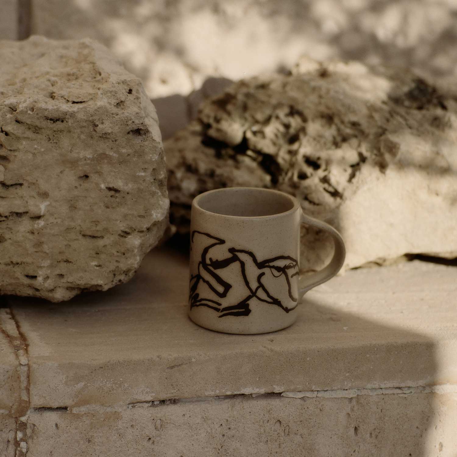 Ferm Living - Vuelo Becher dark buff