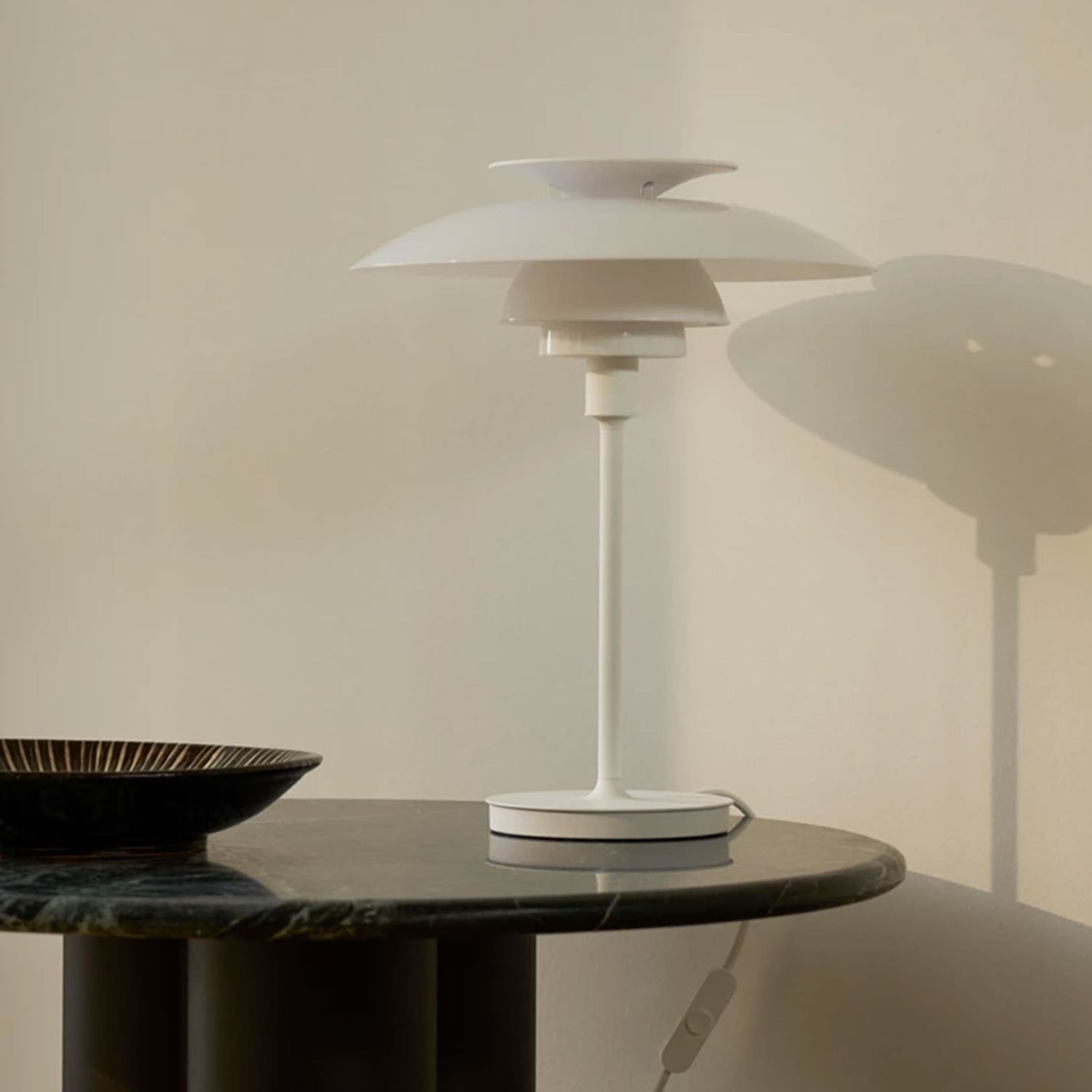 Louis Poulsen - PH 80 Tischleuchte opal weiß/weiß