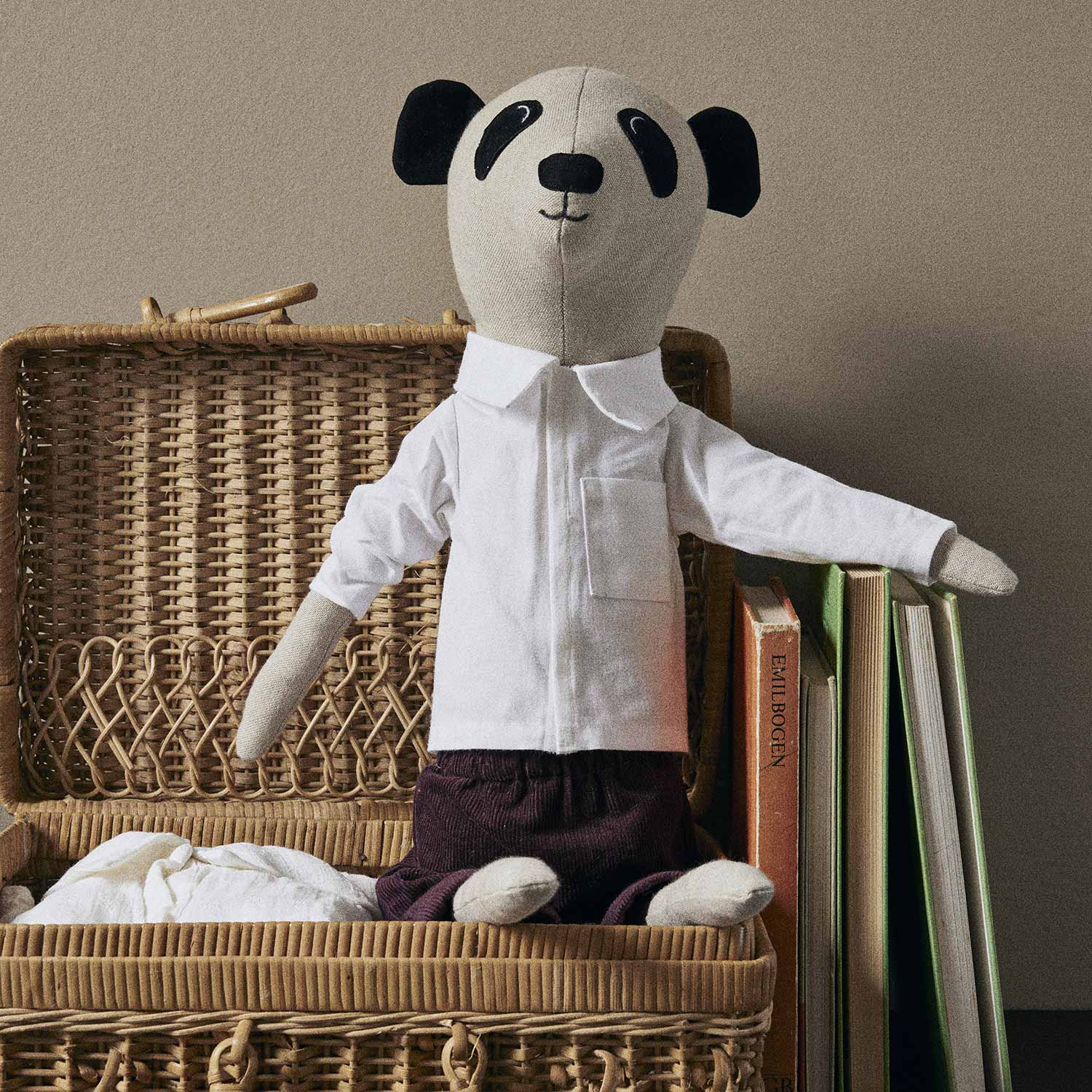 ferm living panda teddy natural kuscheltier korb 96314