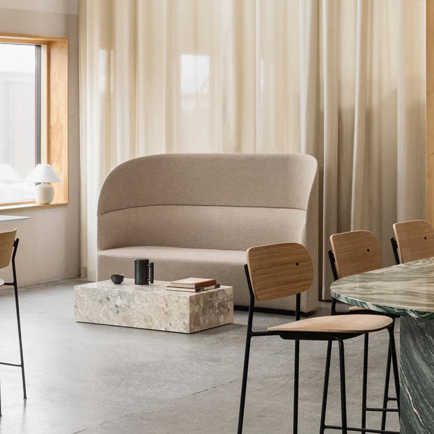 Audo - Plinth Podium cube sand