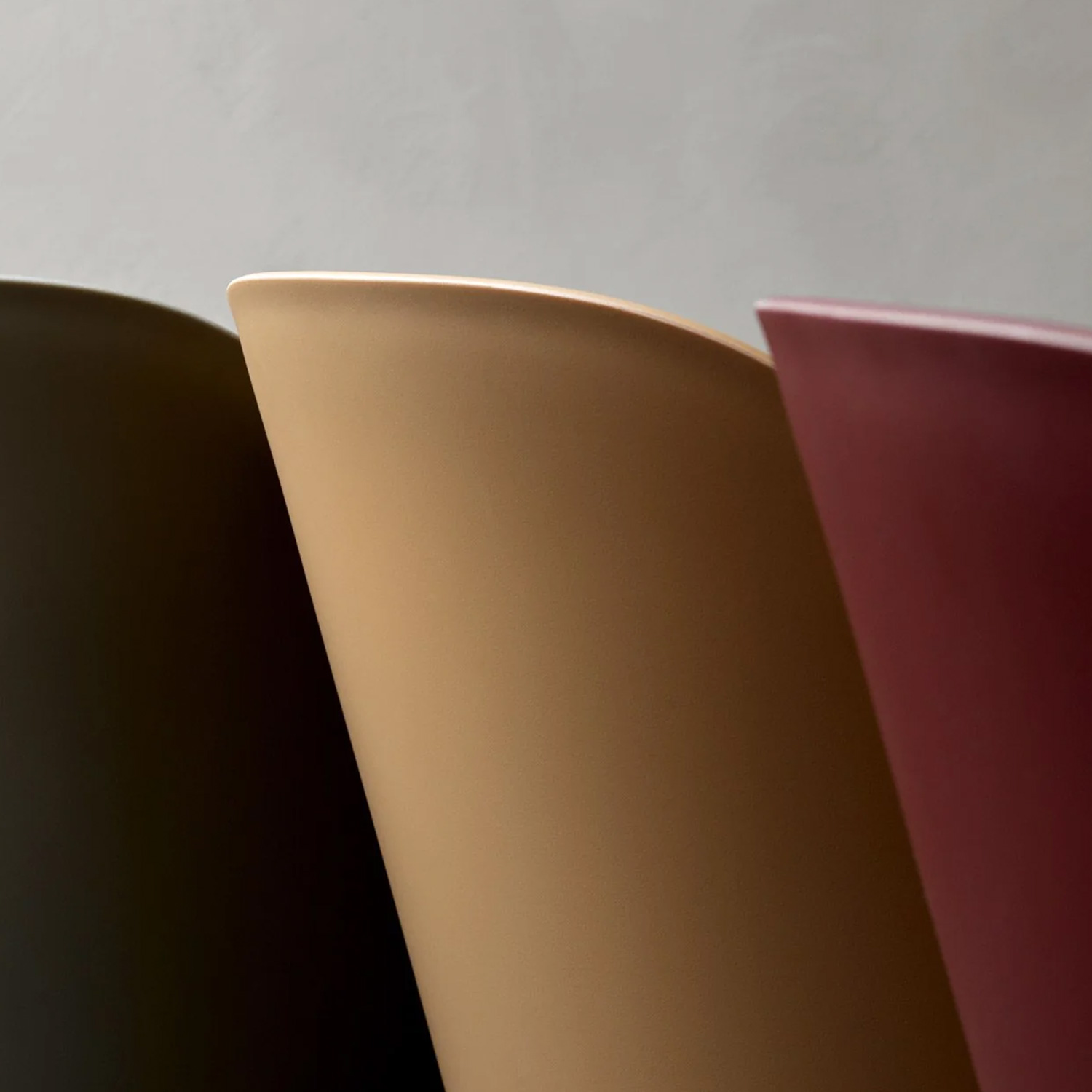 Audo - Harbour Holz/Kunststoff hoch Black Oak/hellgrau