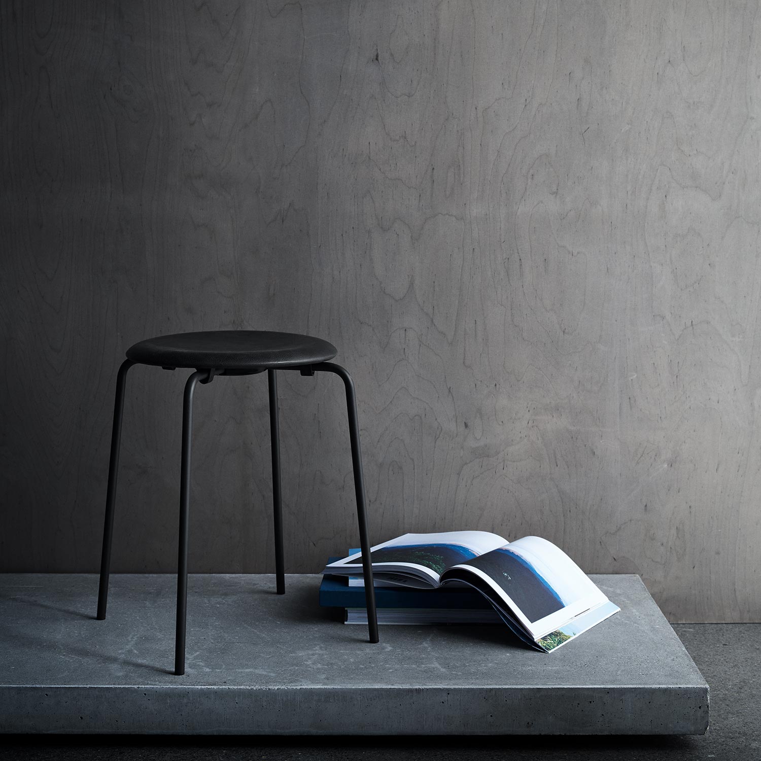 dot hocker leder schwarz fritz hansen 101981