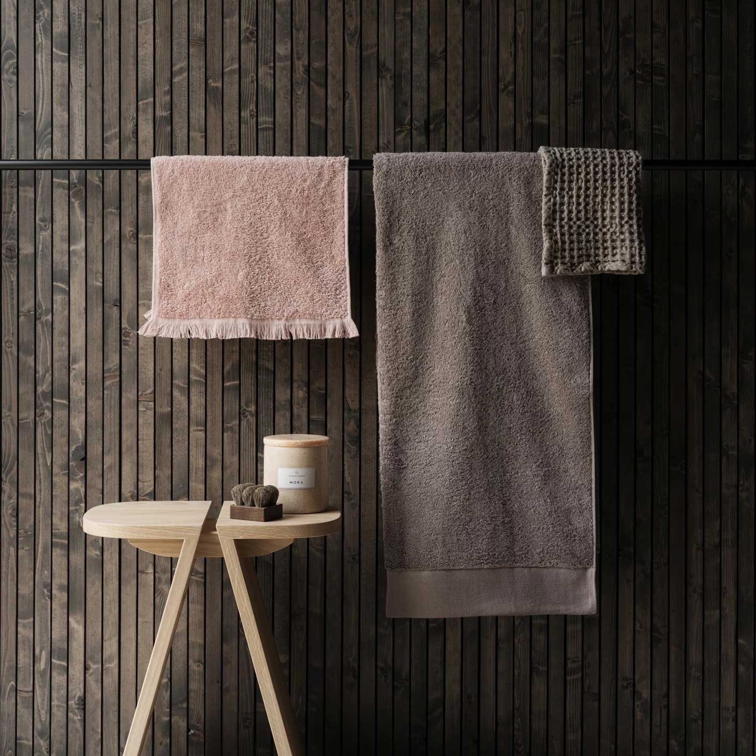 blomus avio hocker eiche im bad 90284