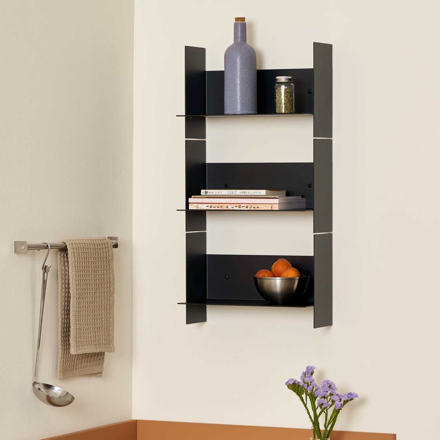 Tiptoe - PLI Wandregal 30 x 15 cm schwarz-graphit