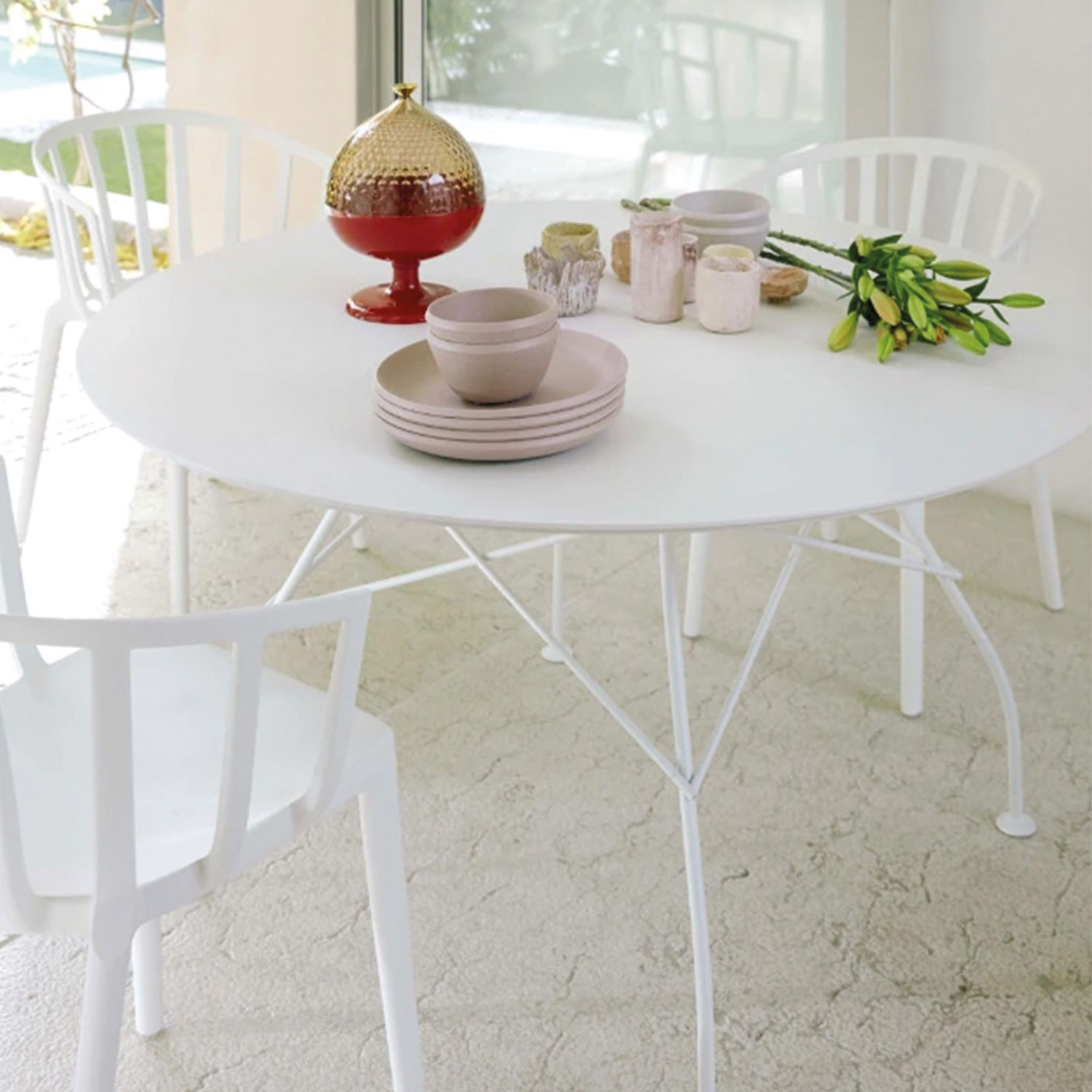 kartell glossy outdoortisch weiss filigran 79098