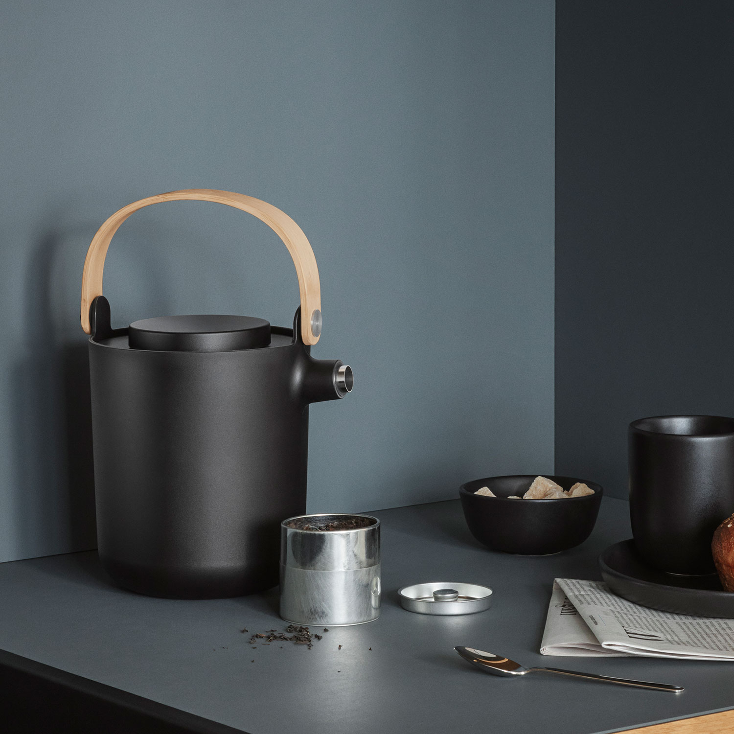 nordic kitchen teekanne schwarz eva solo 85200