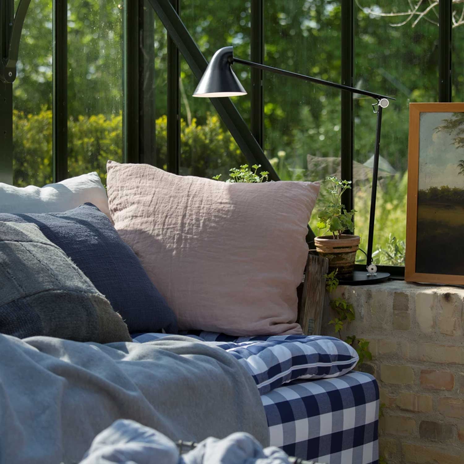 Louis Poulsen - NJP Tischleuchte white