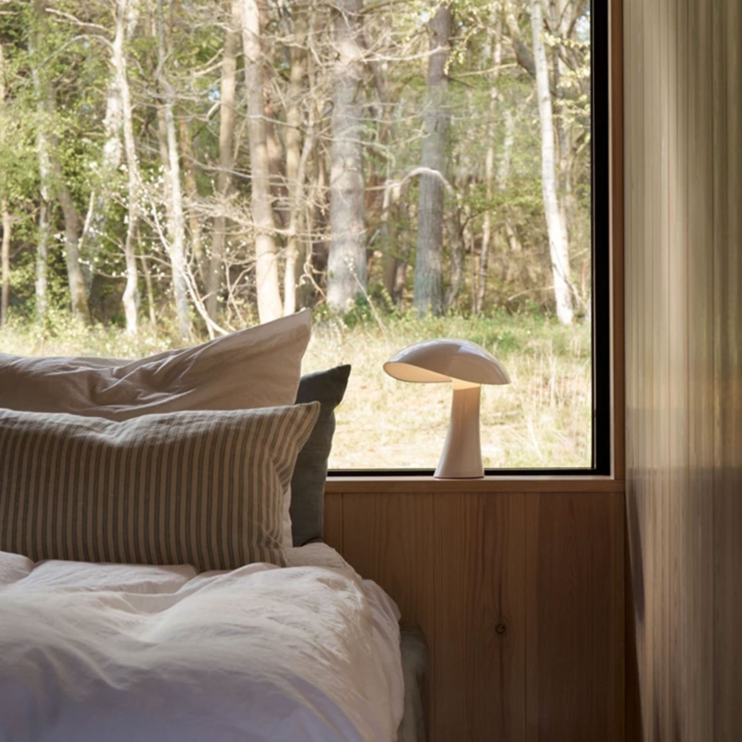 Louis Poulsen - Rumee 220 portable Leuchte weiß