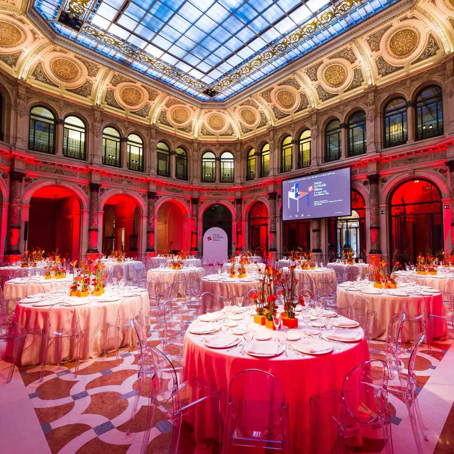 8 Victoria Ghost Stuhl glasklar ambiente 2